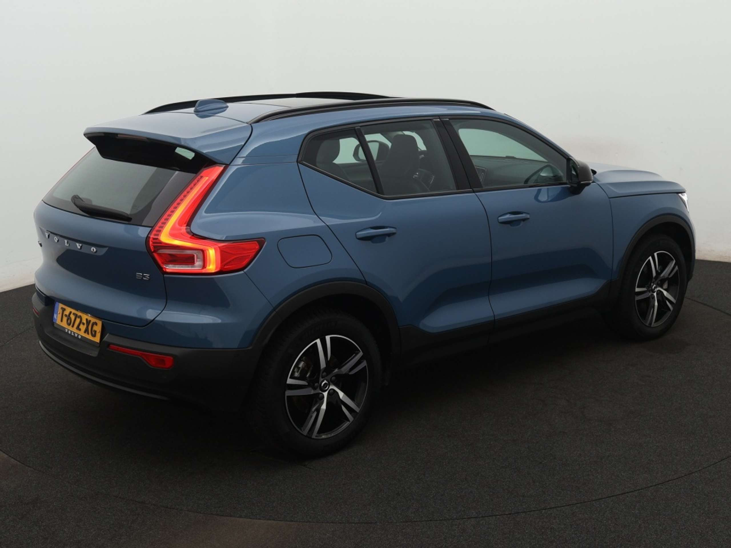 Volvo - XC40