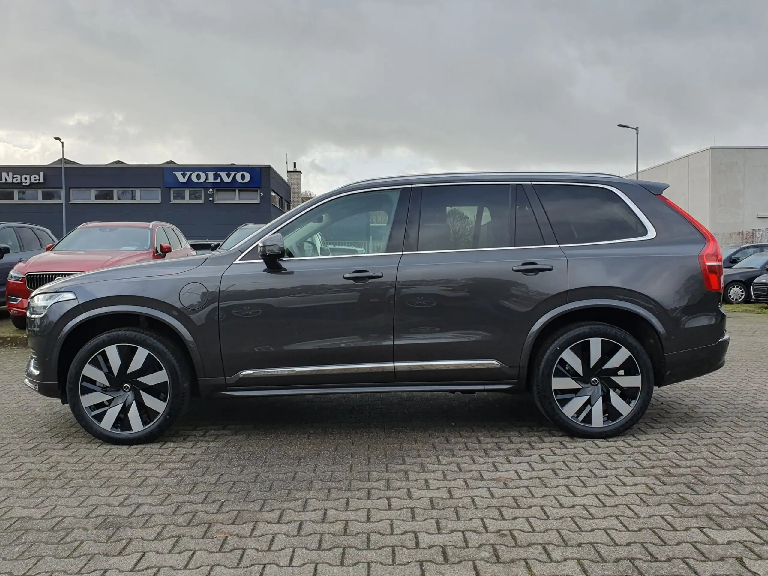 Volvo - XC90