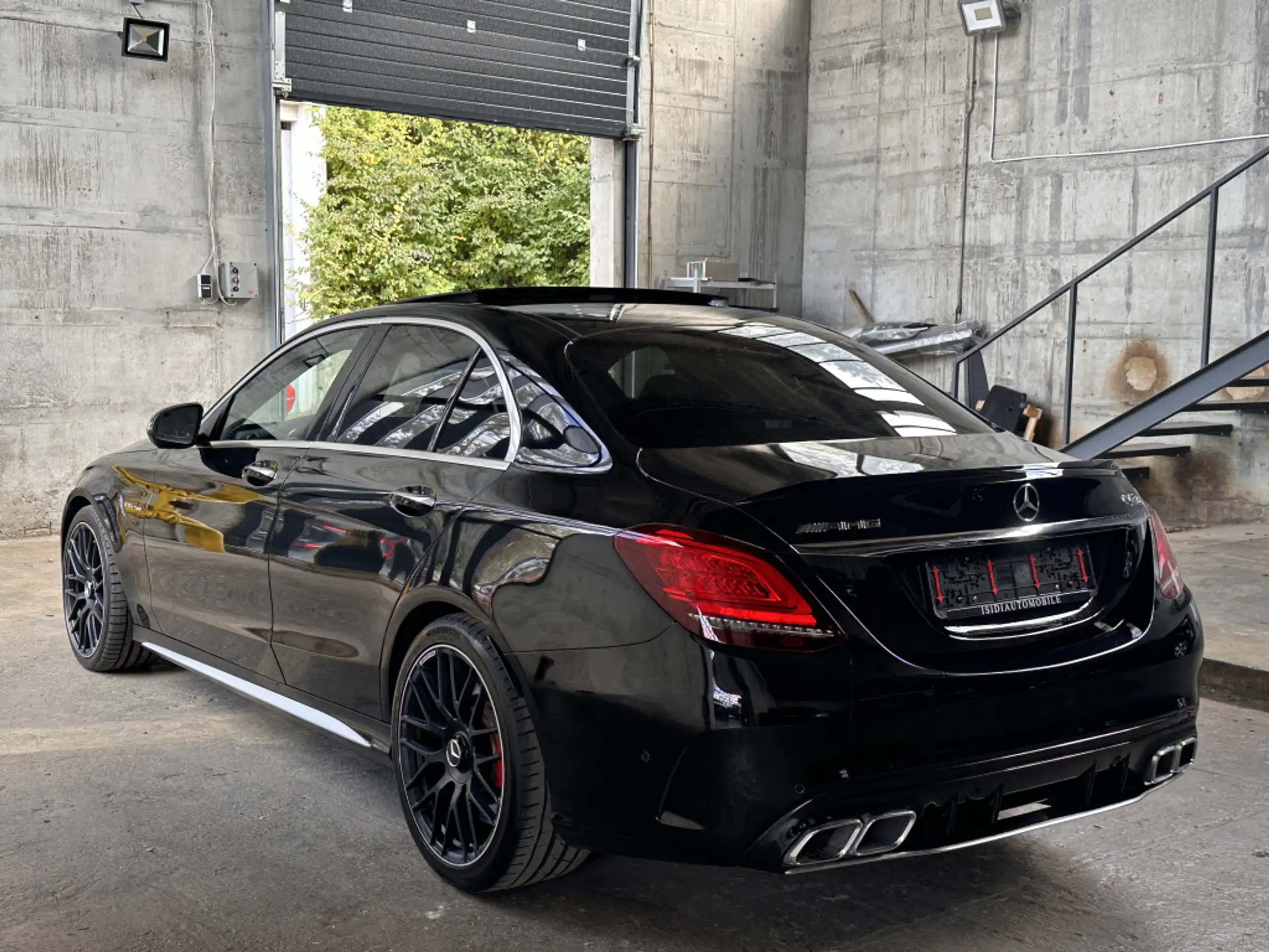 Mercedes-Benz - C 63 AMG