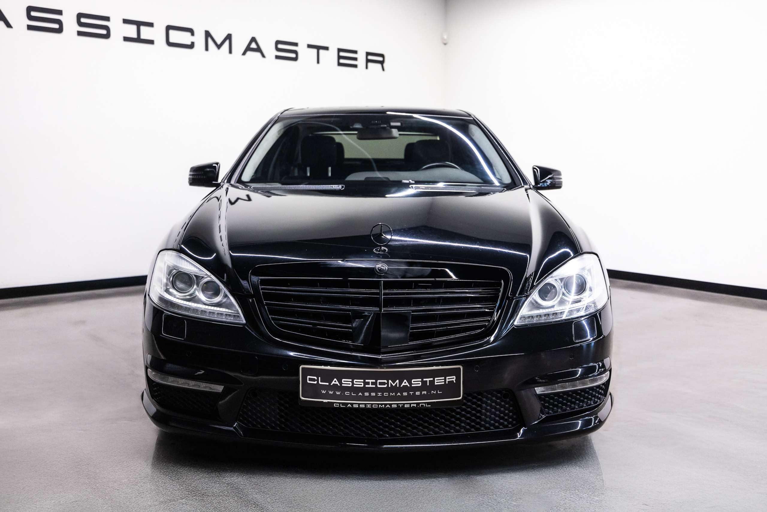 Mercedes-Benz - S 63 AMG