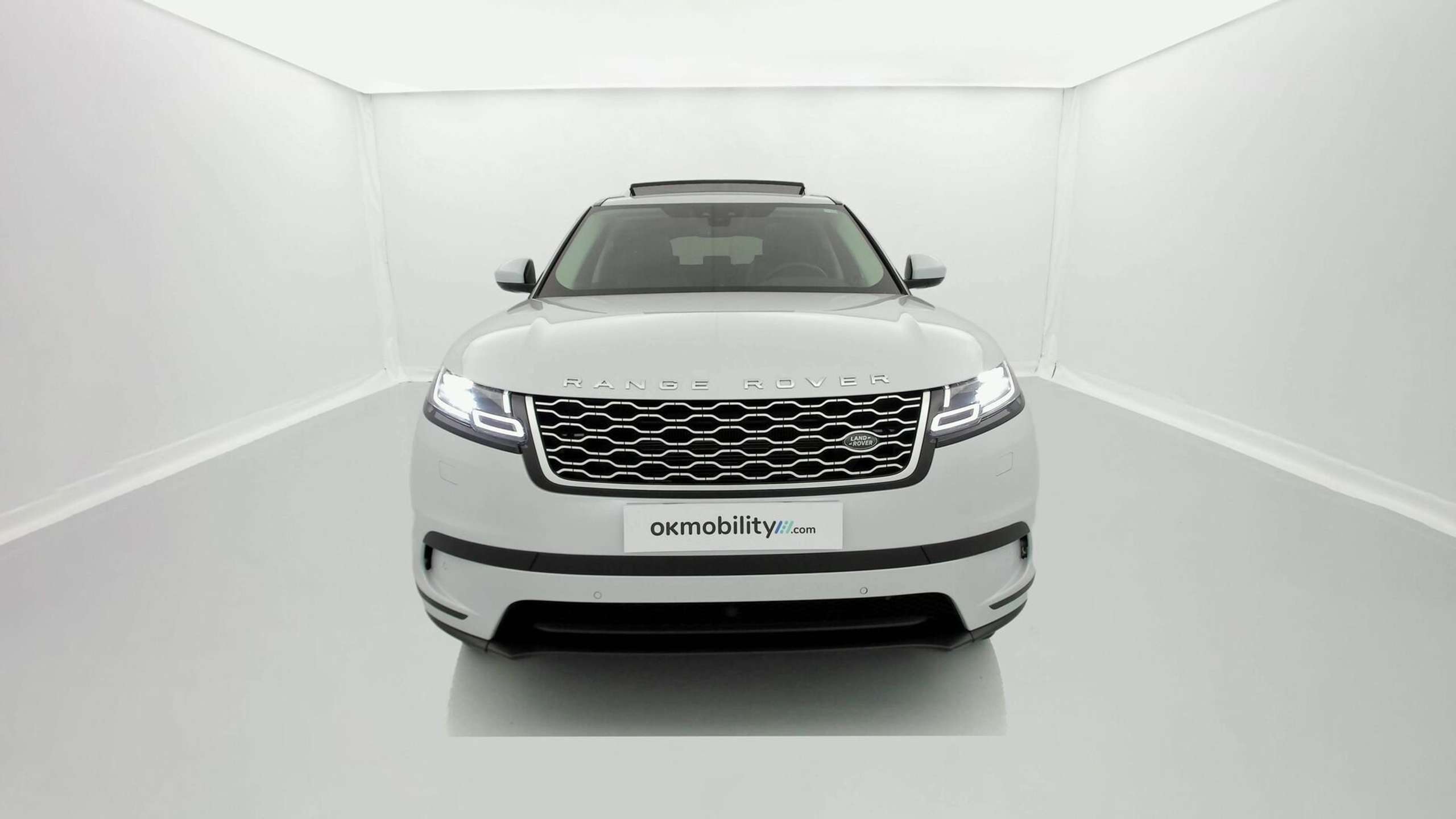 Land Rover - Range Rover Velar