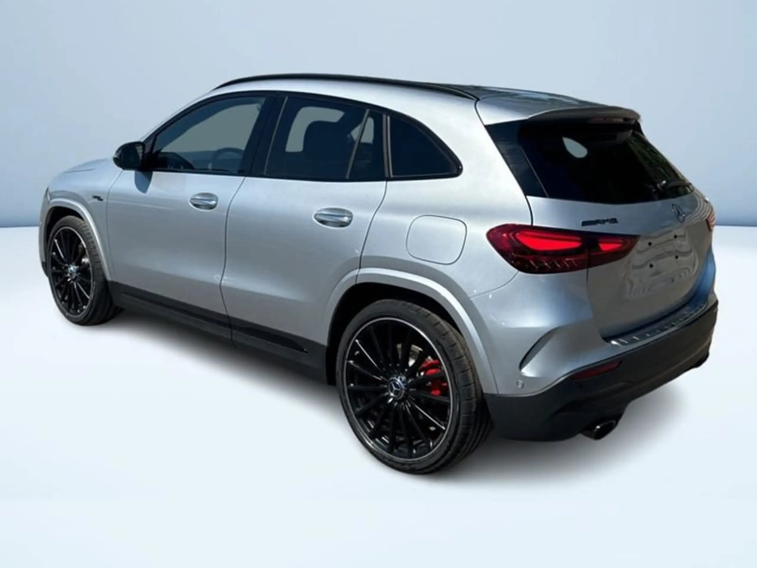 Mercedes-Benz - GLA 35 AMG