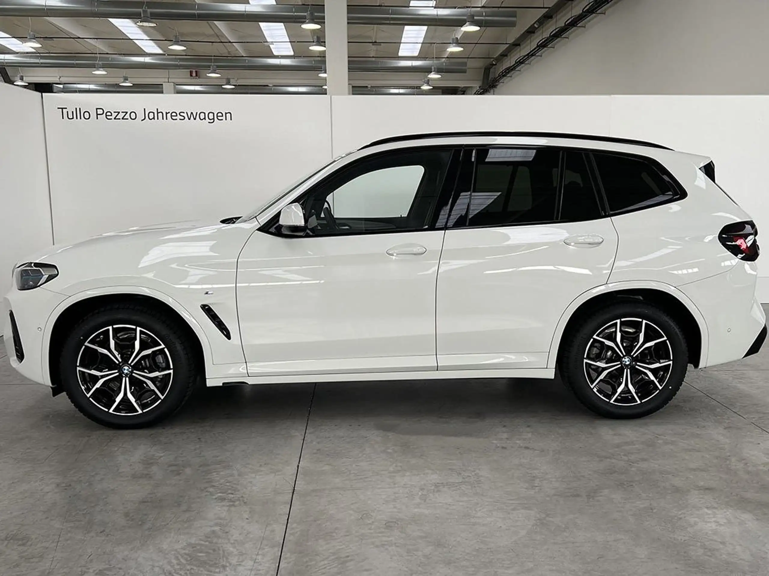 BMW - X3