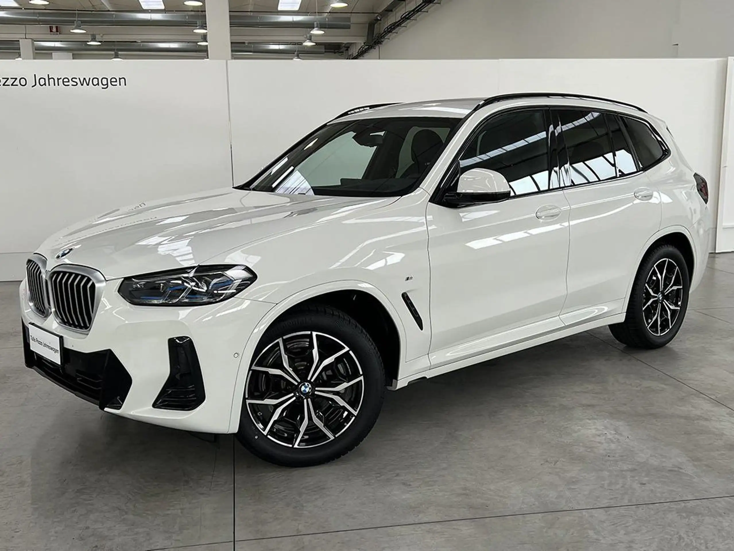 BMW - X3