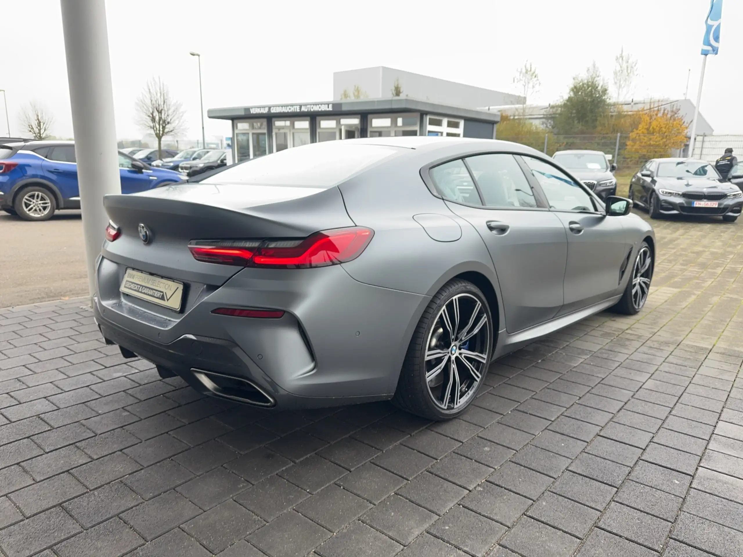 BMW - M850