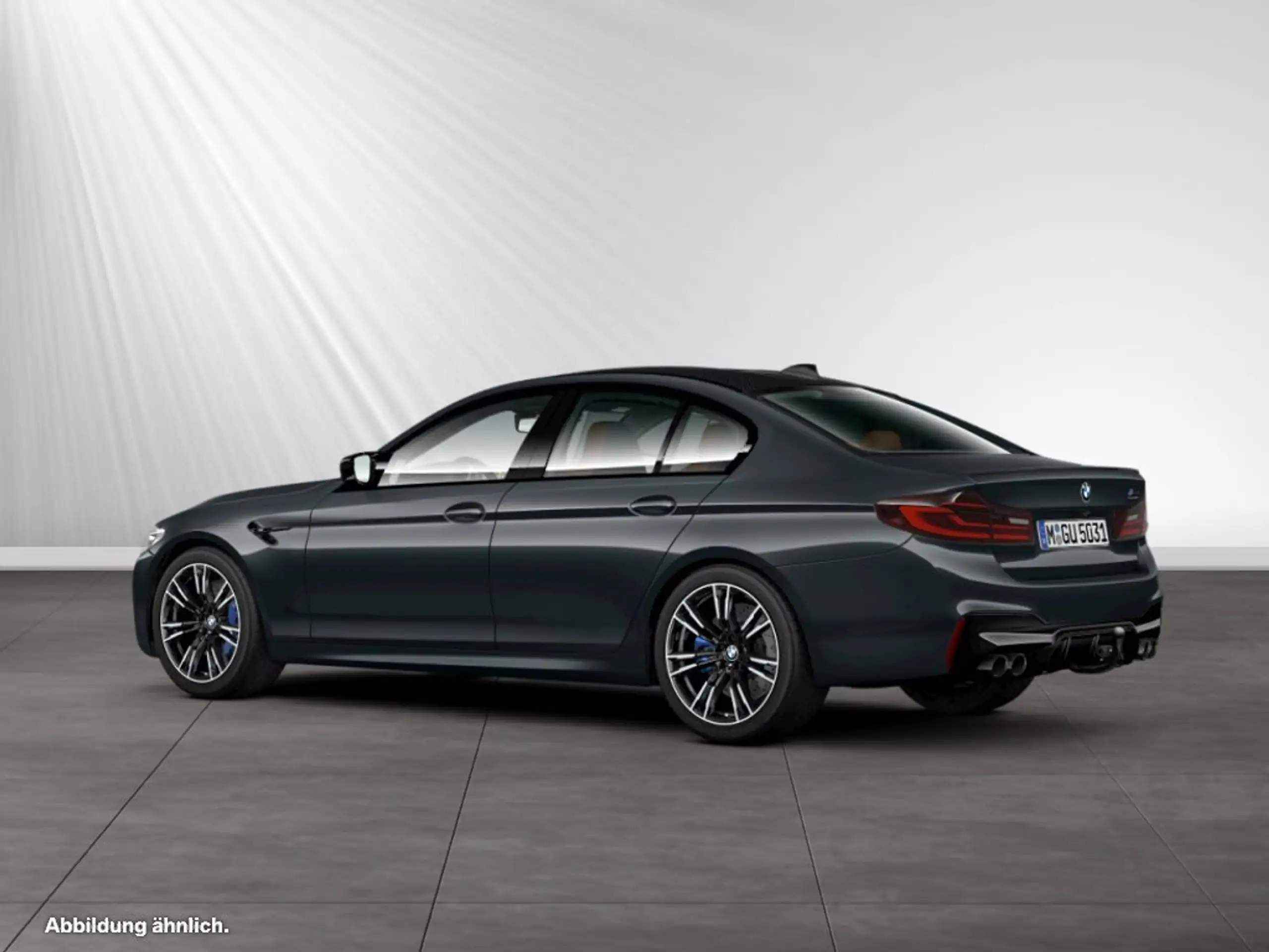 BMW - M5