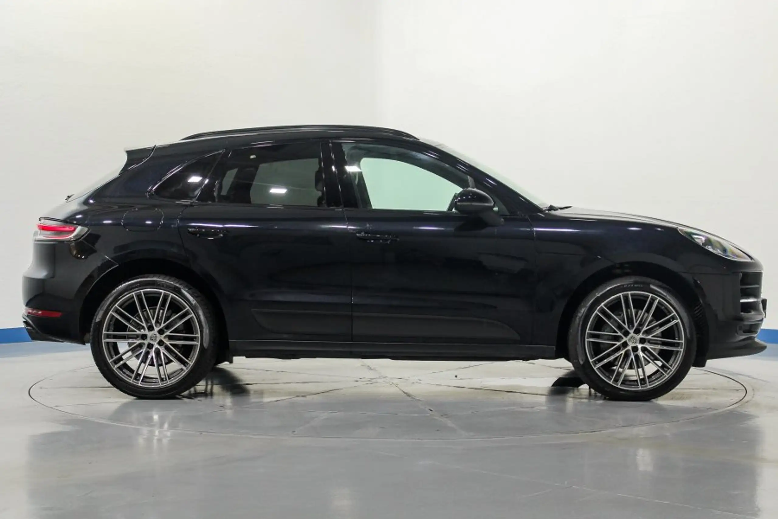 Porsche - Macan