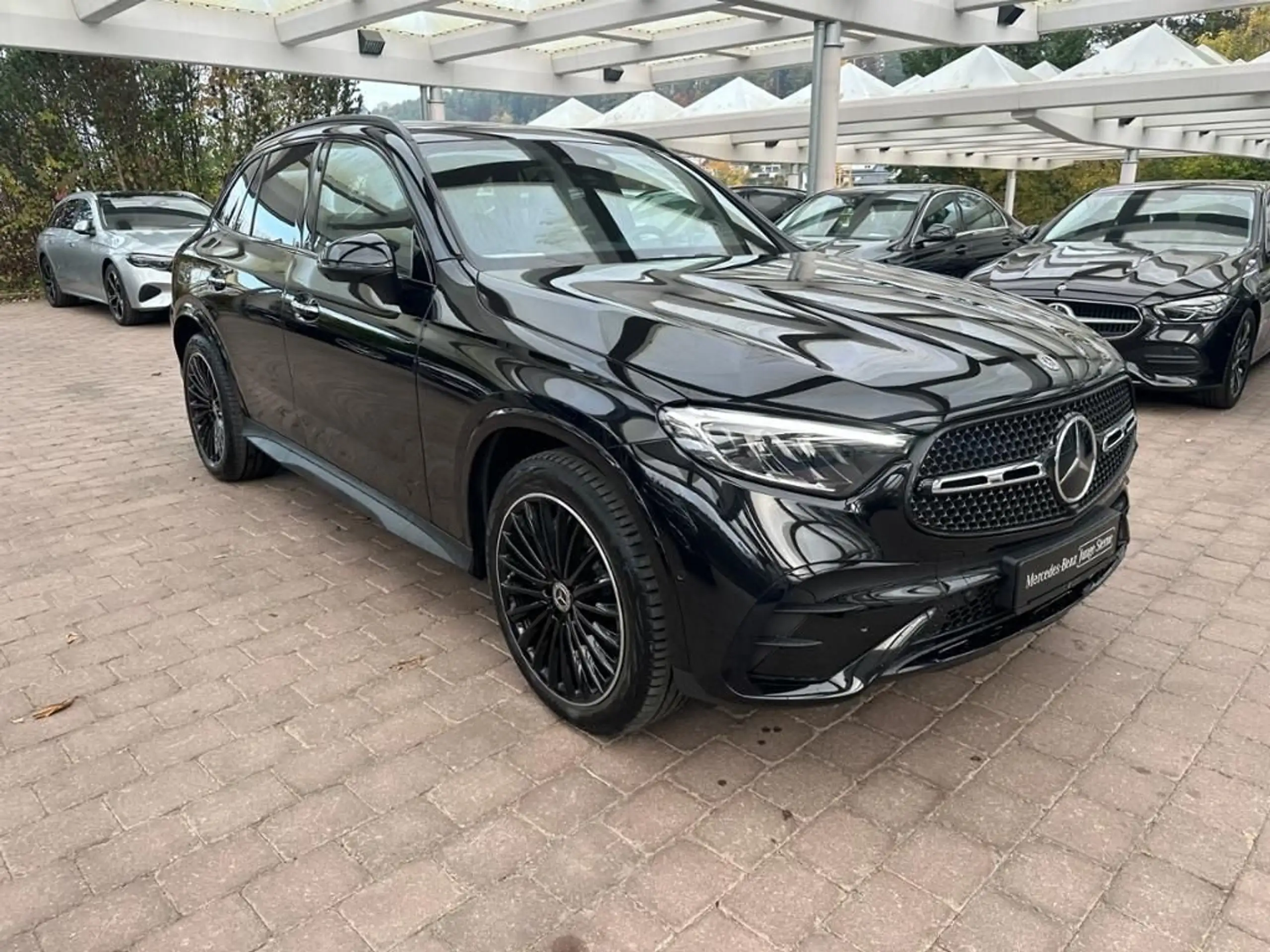 Mercedes-Benz - GLC 220