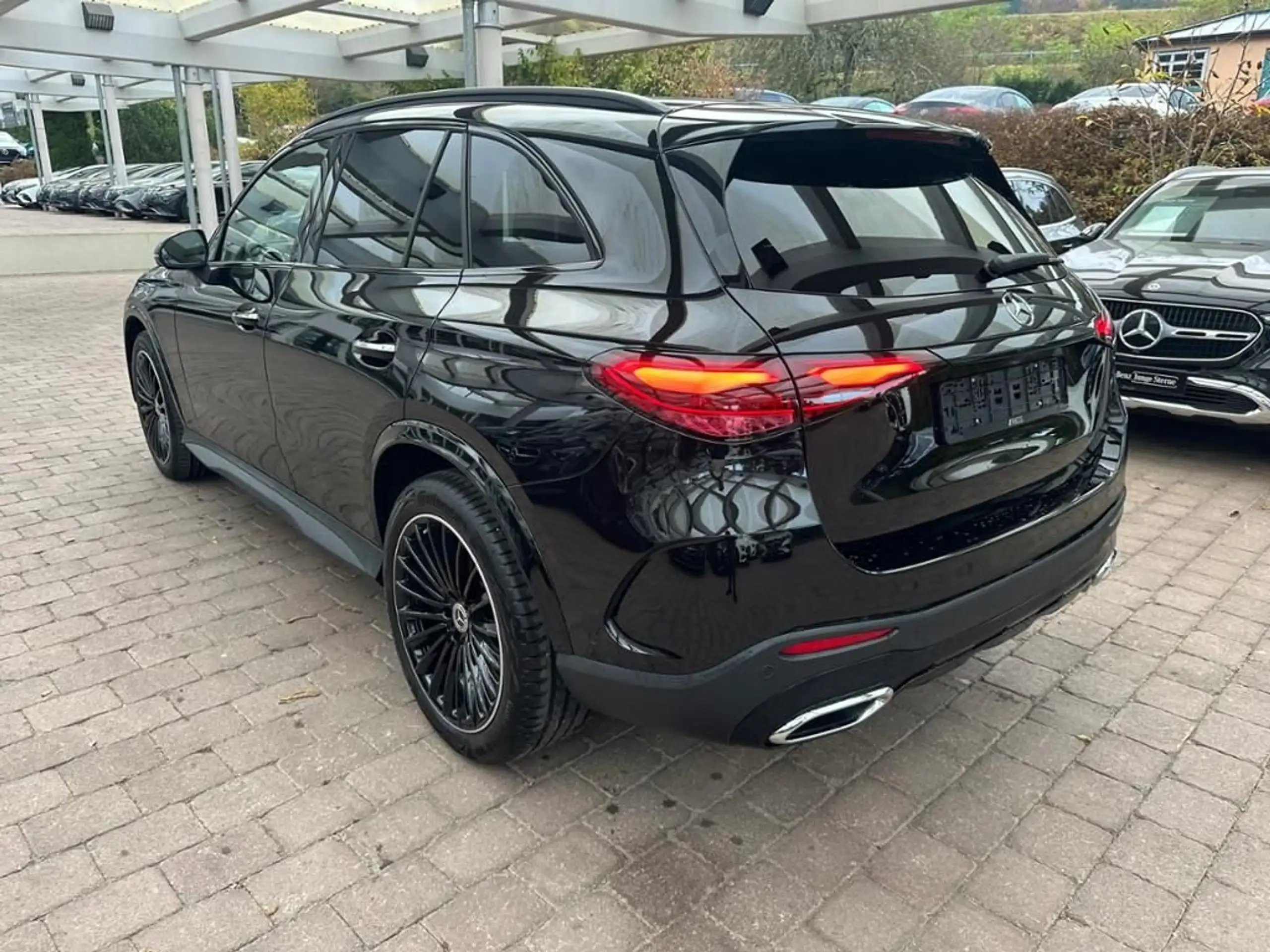 Mercedes-Benz - GLC 220