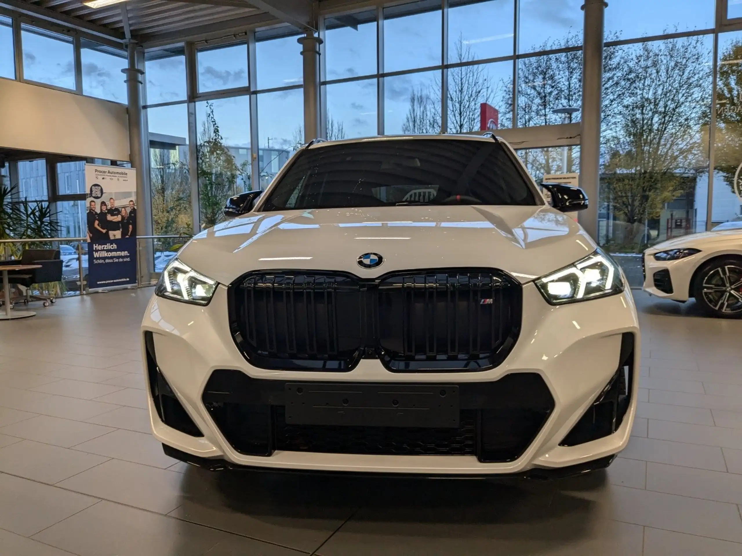 BMW - X1