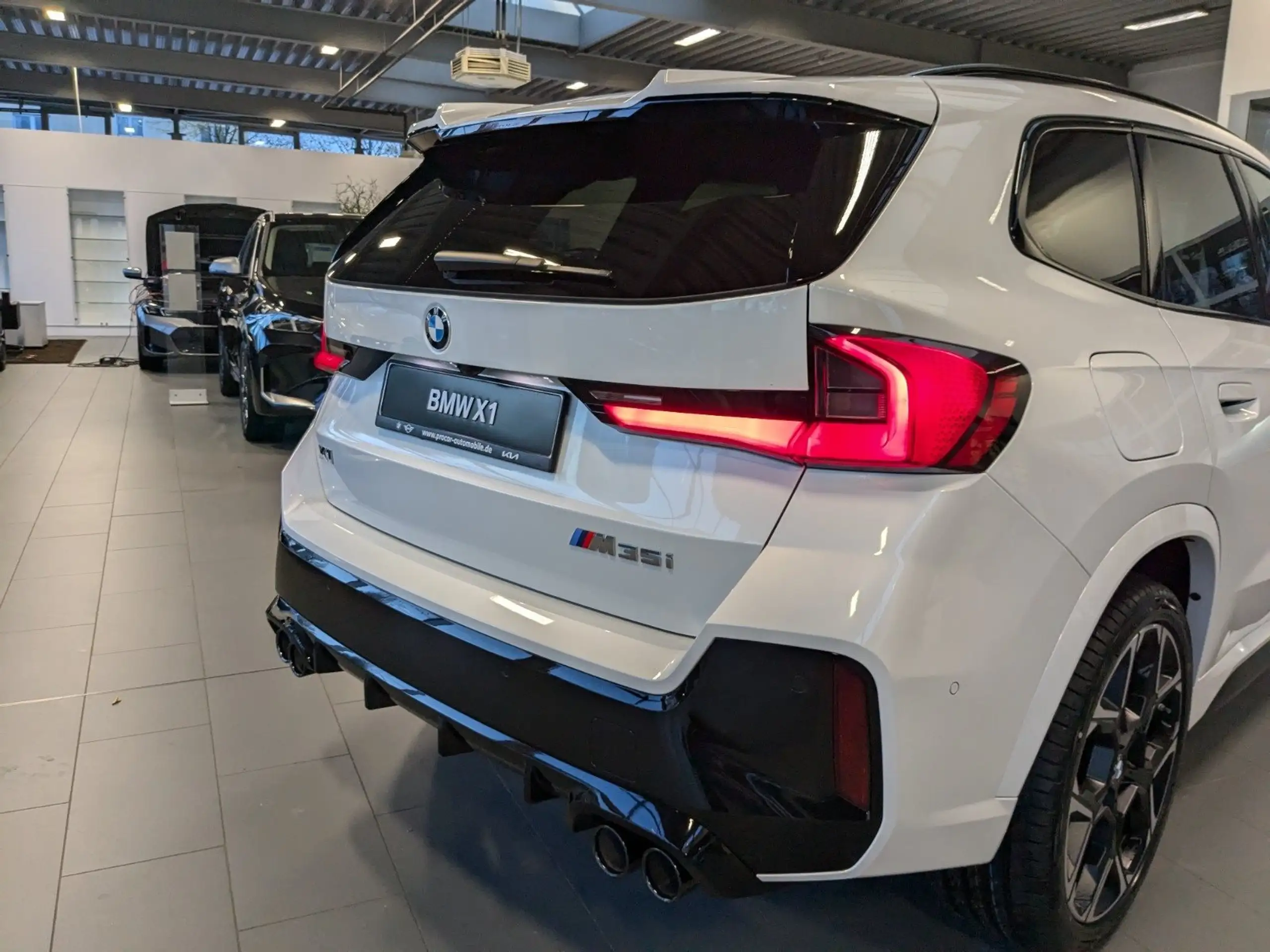 BMW - X1