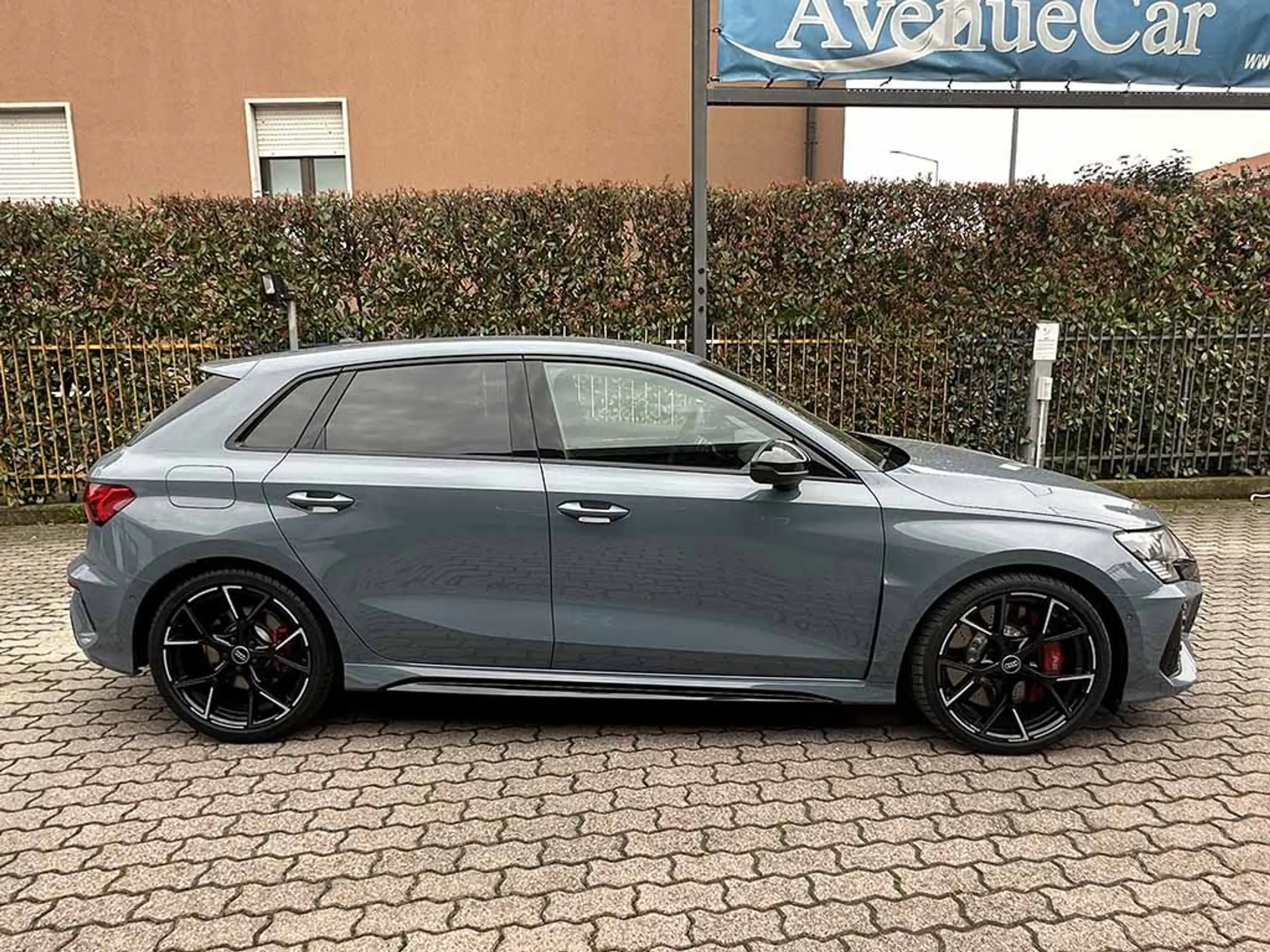 Audi - RS3