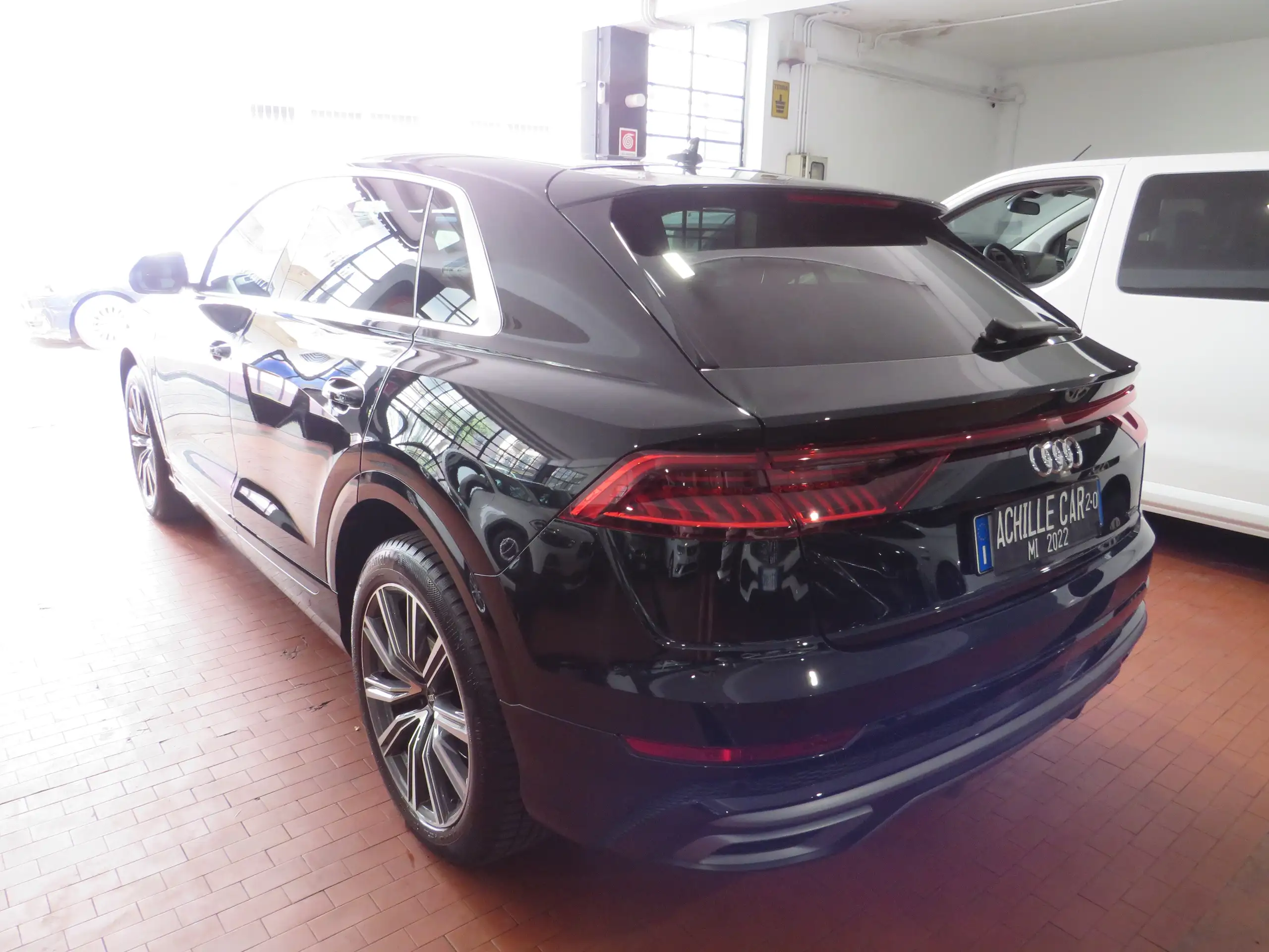 Audi - Q8