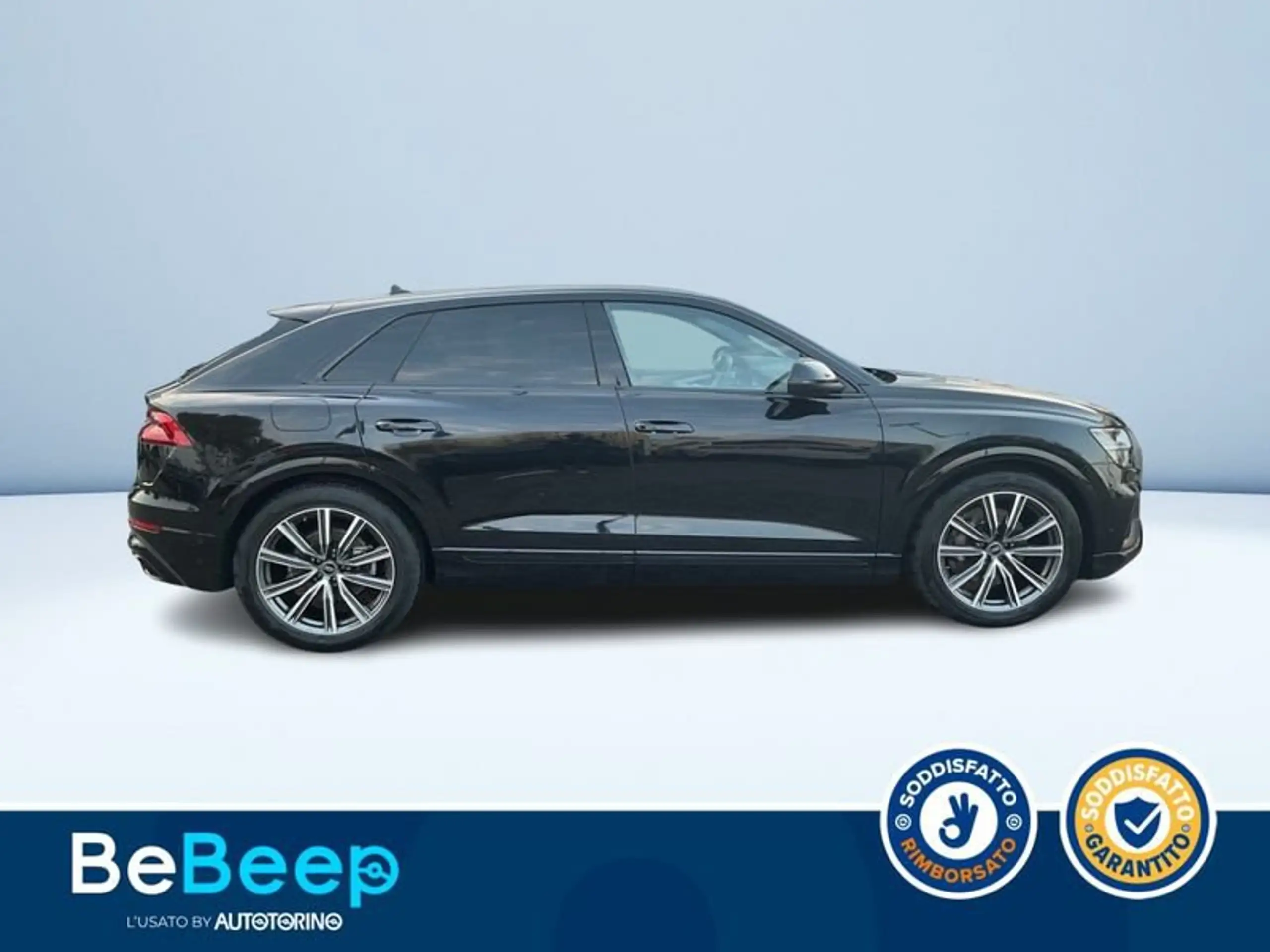 Audi - Q8