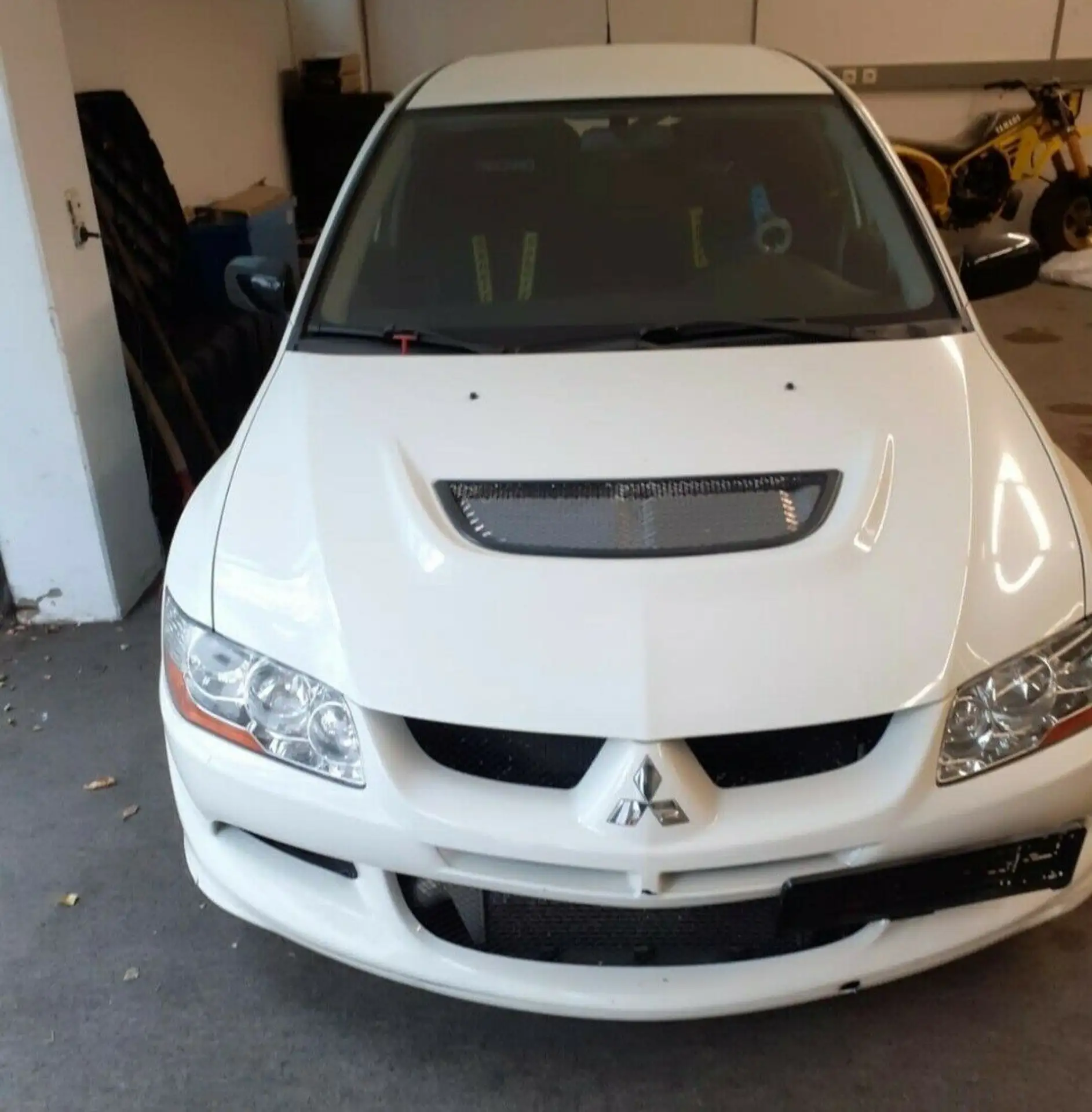 Mitsubishi - Lancer