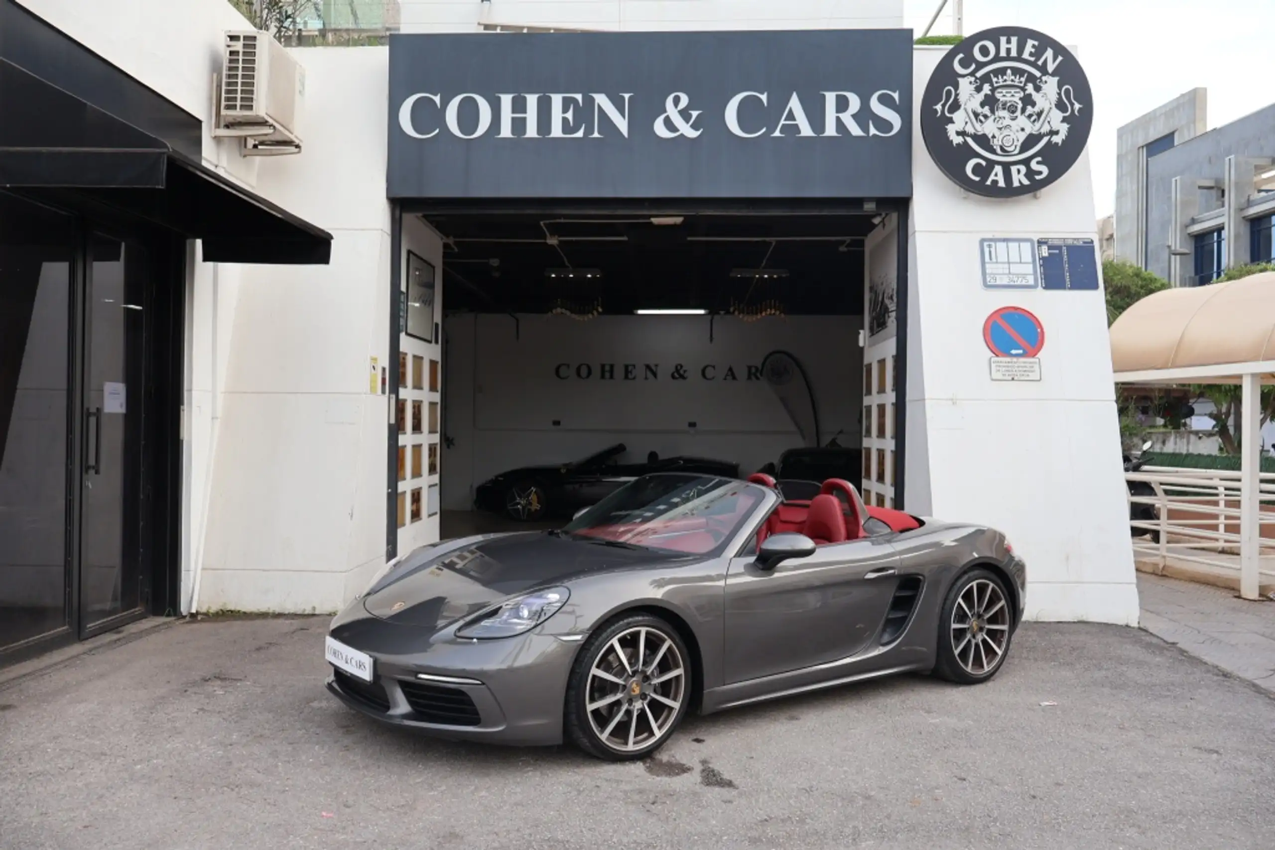 Porsche - Boxster