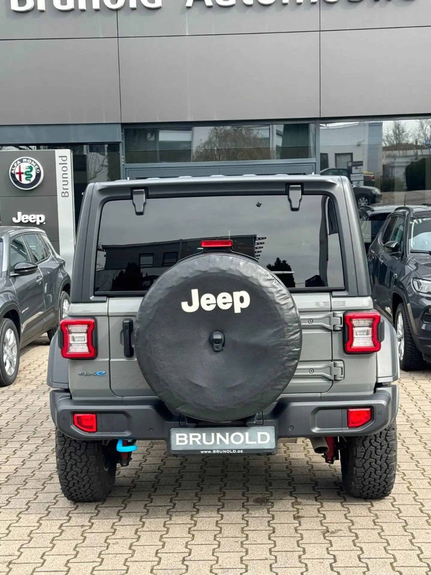 Jeep - Wrangler