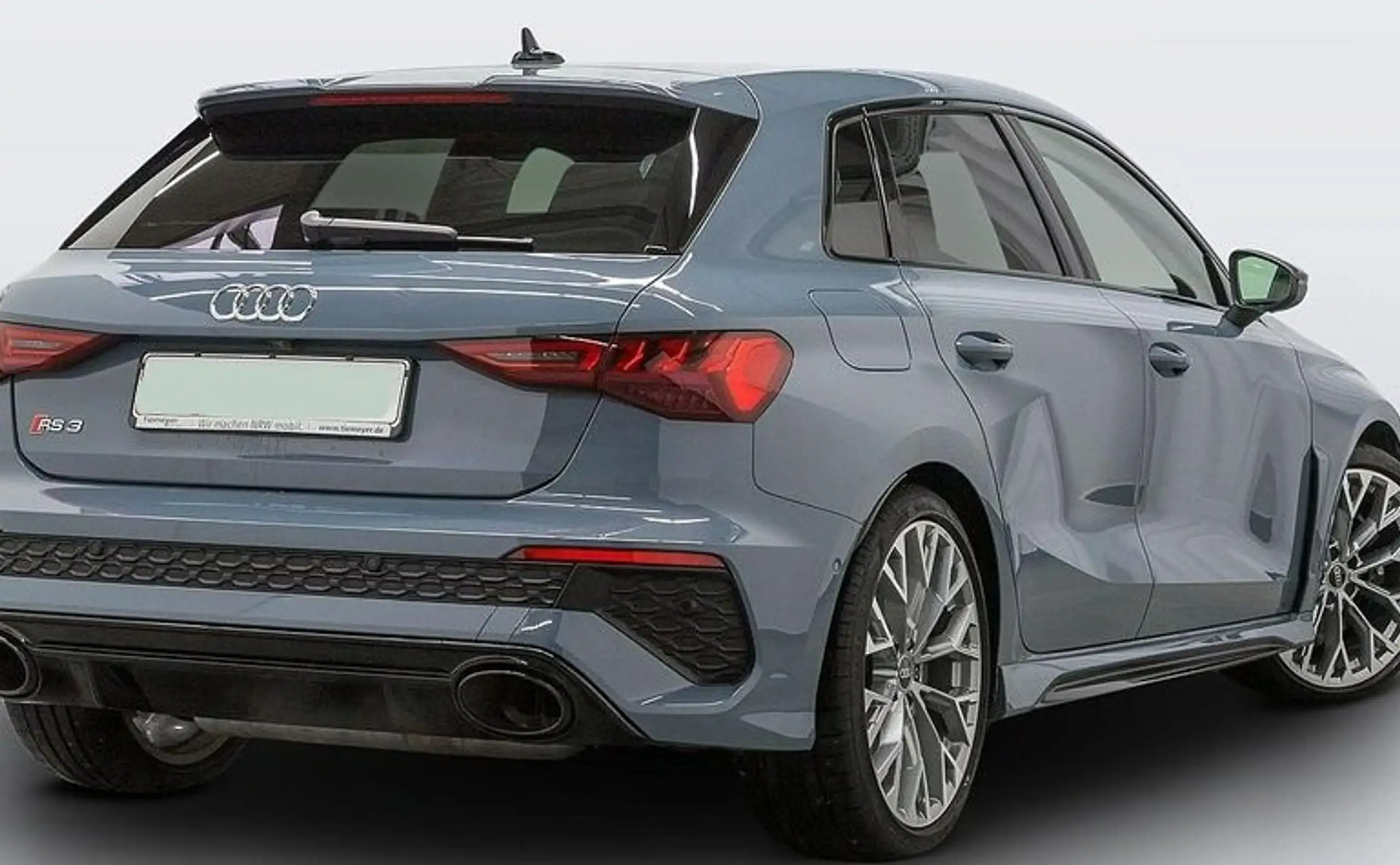 Audi - RS3