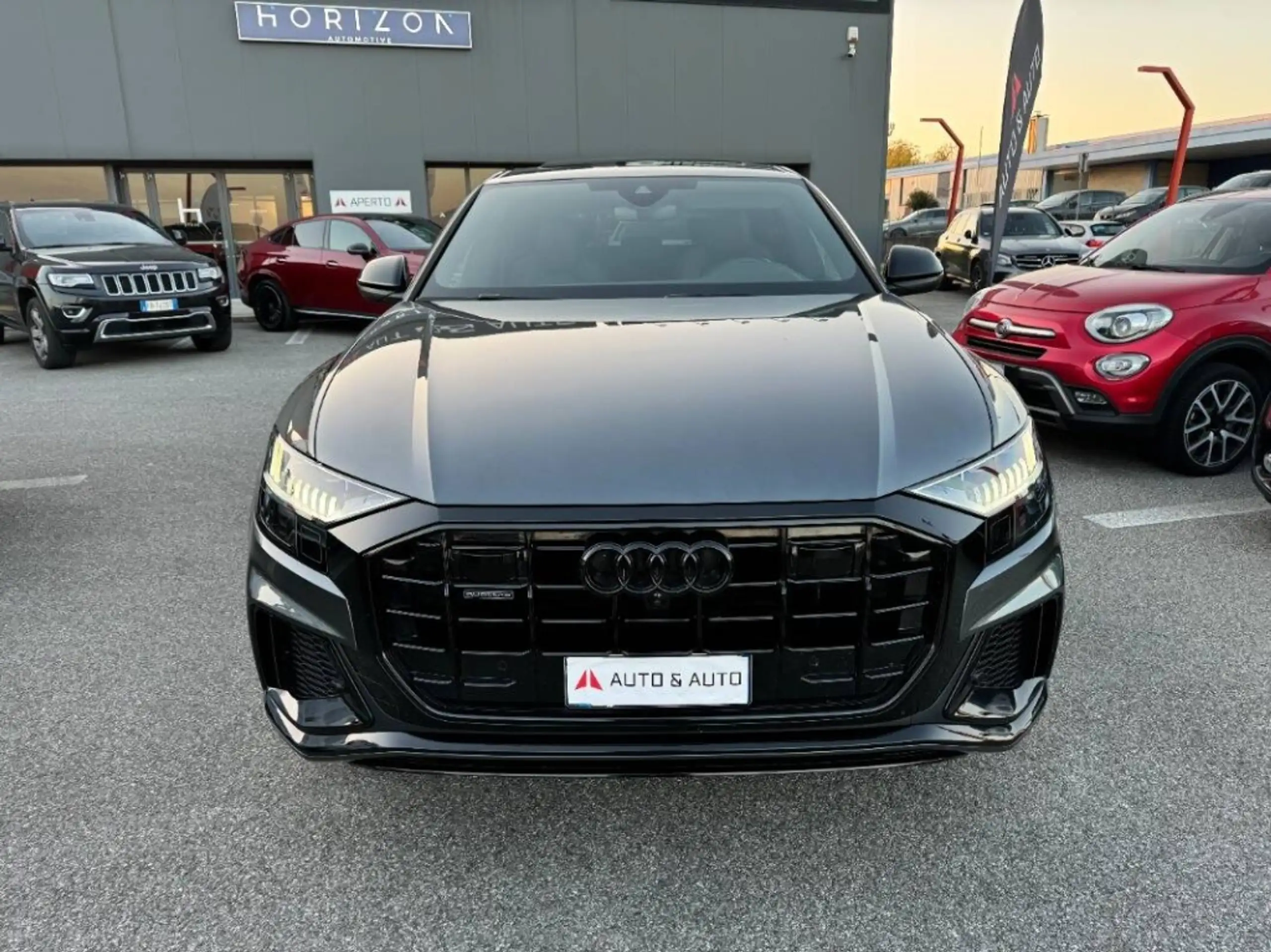 Audi - Q8