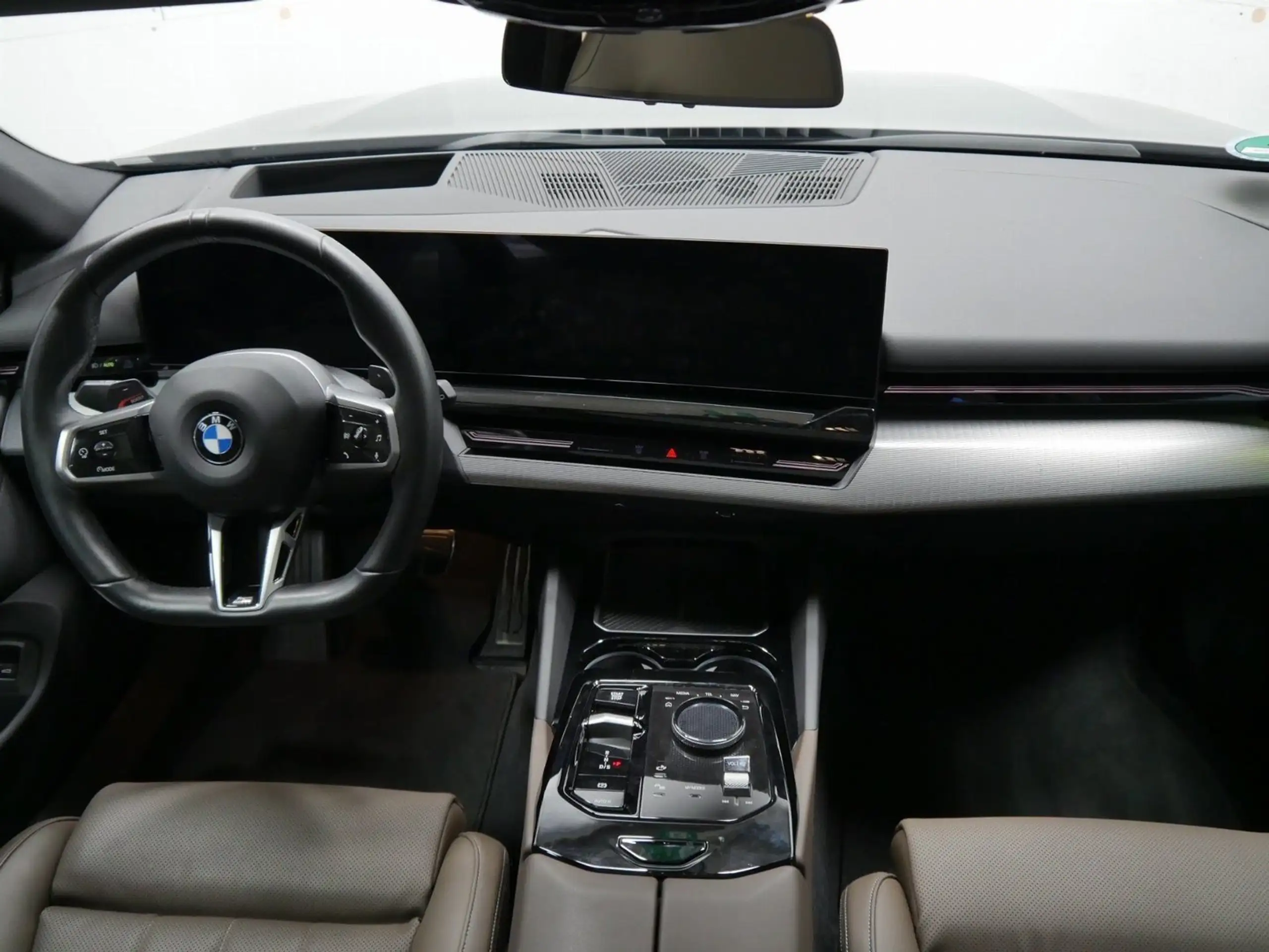 BMW - 520