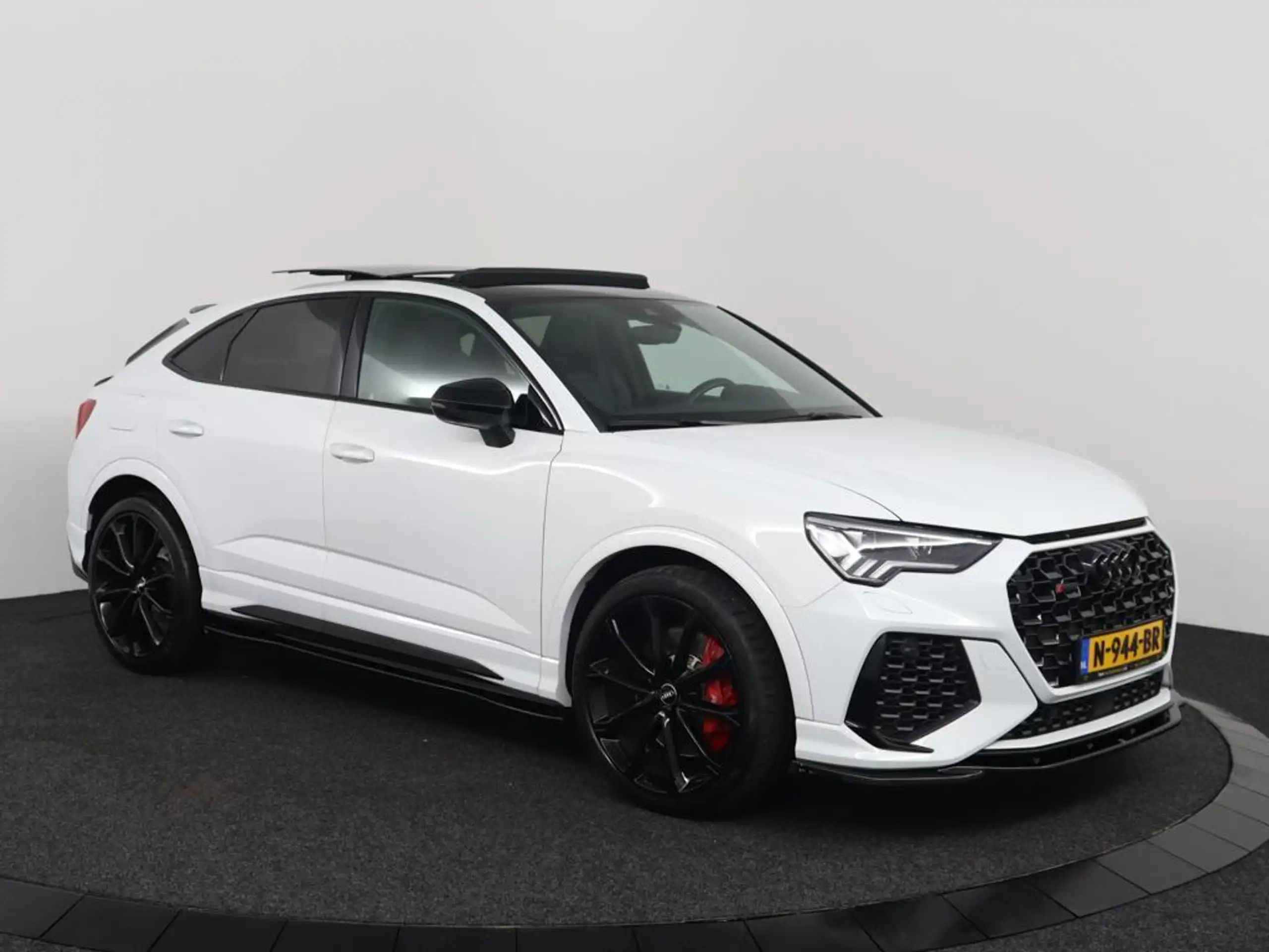 Audi - RS Q3