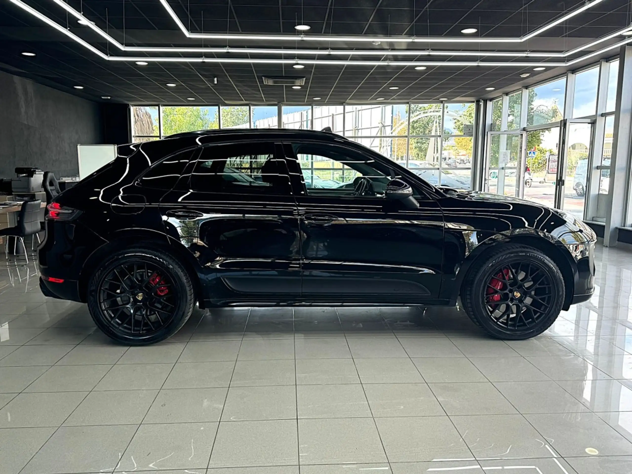 Porsche - Macan