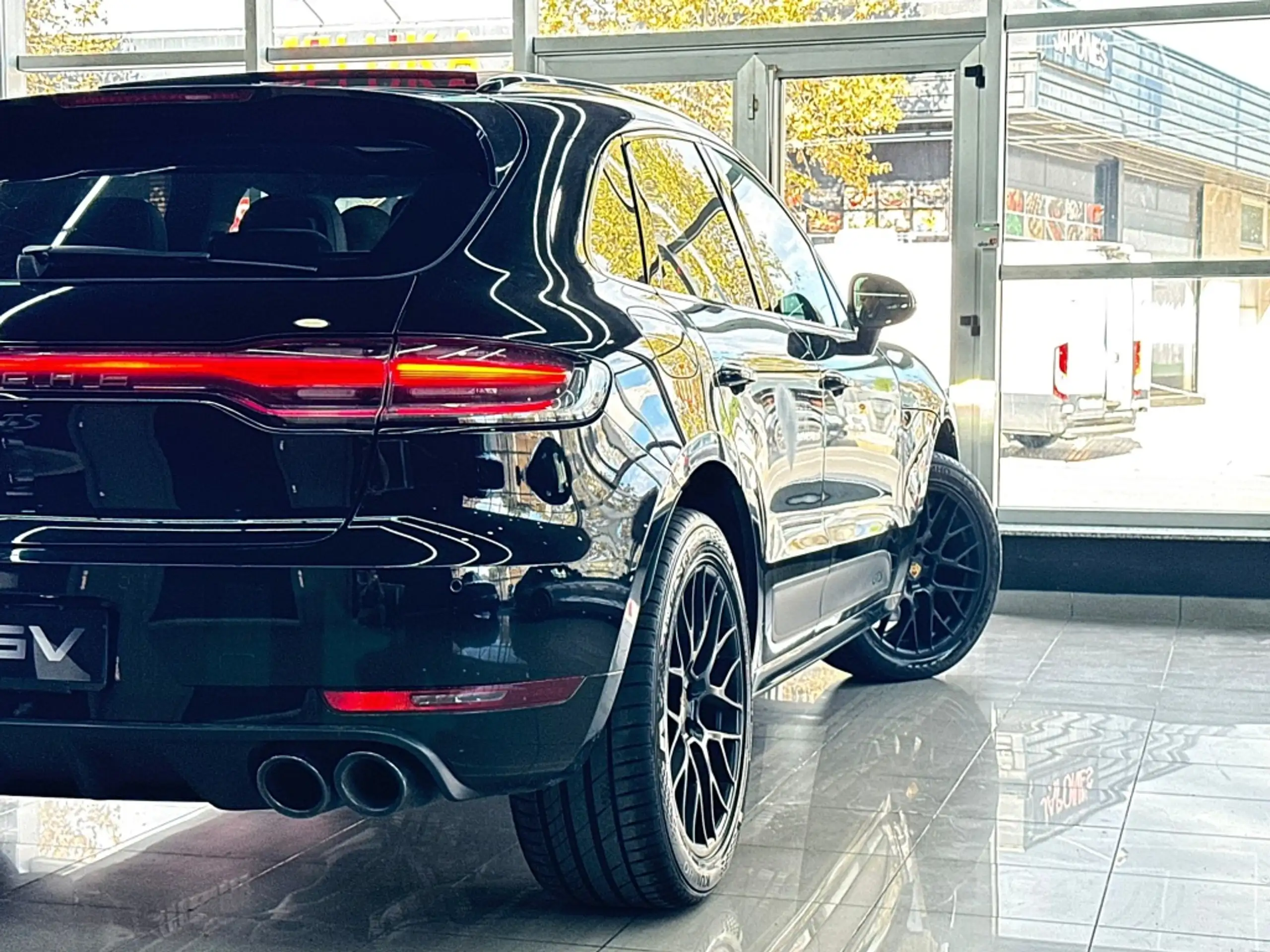 Porsche - Macan