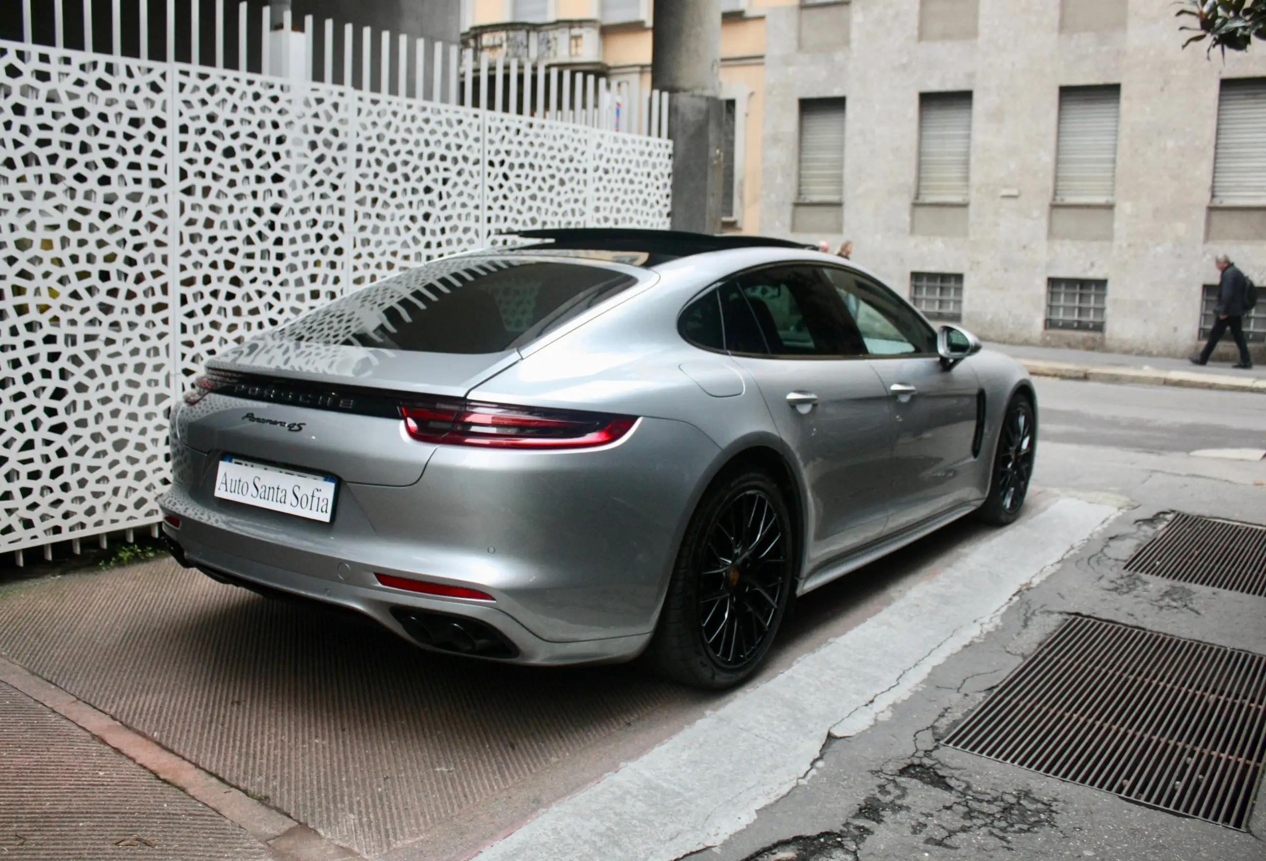 Porsche - Panamera