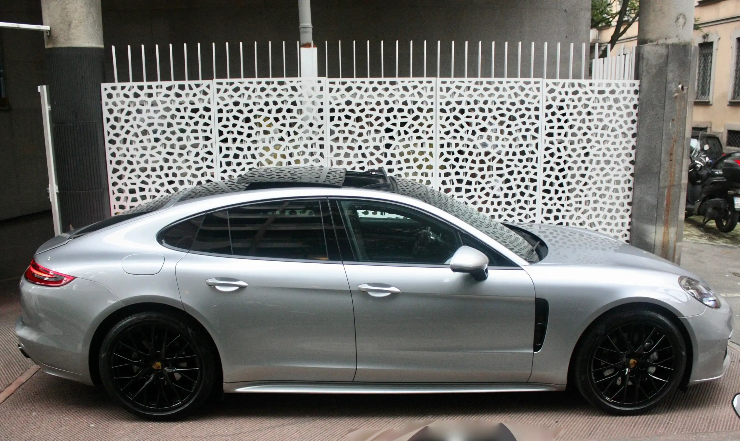 Porsche - Panamera