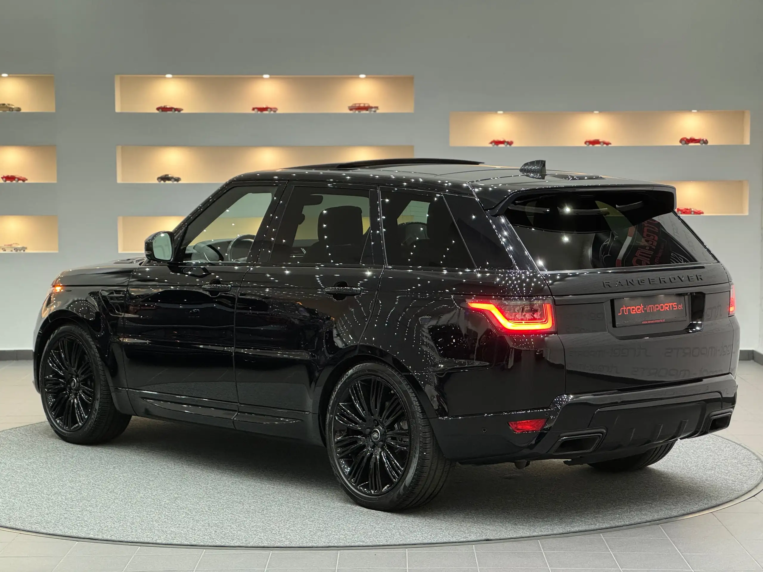 Land Rover - Range Rover Sport