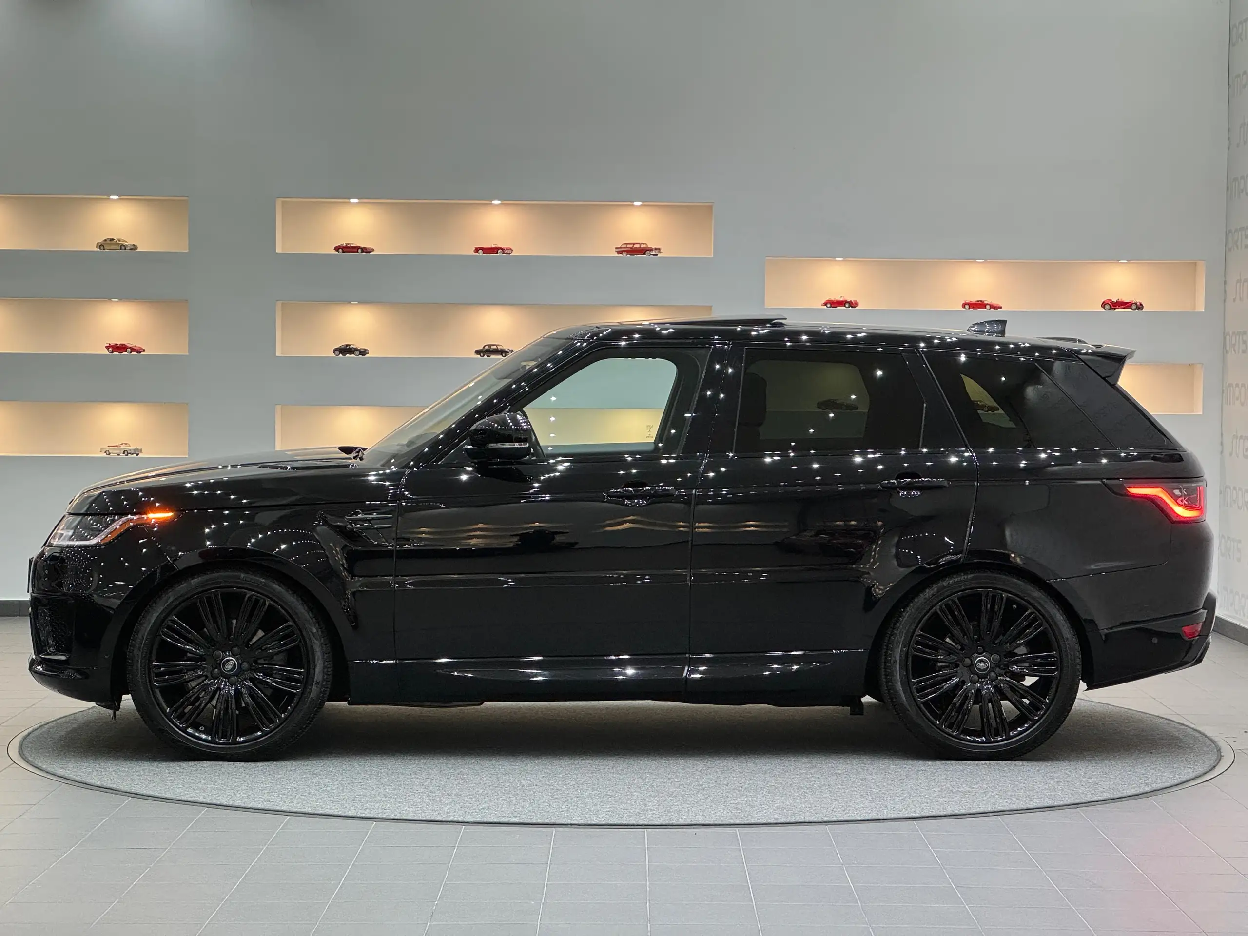 Land Rover - Range Rover Sport