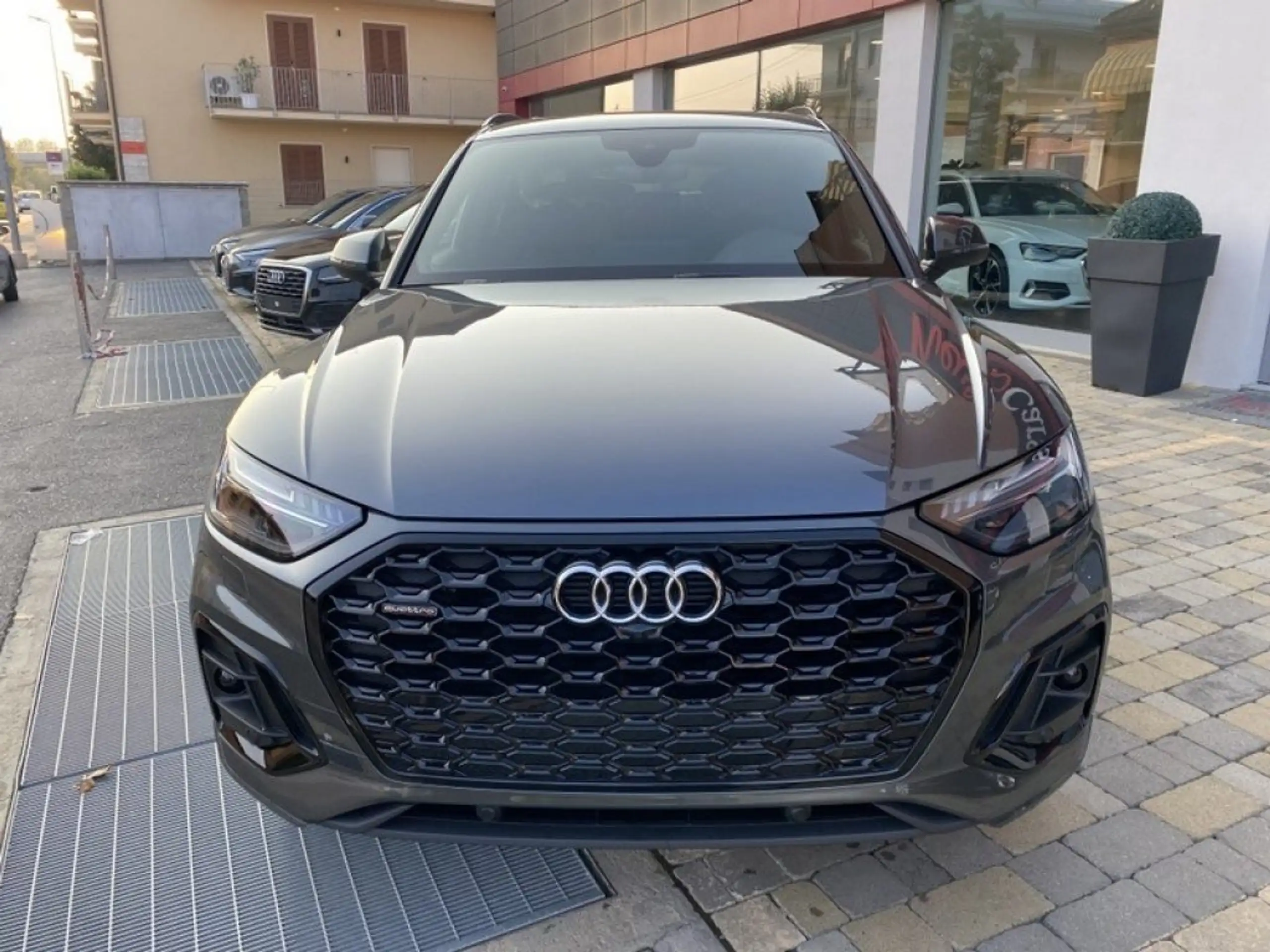 Audi - Q5