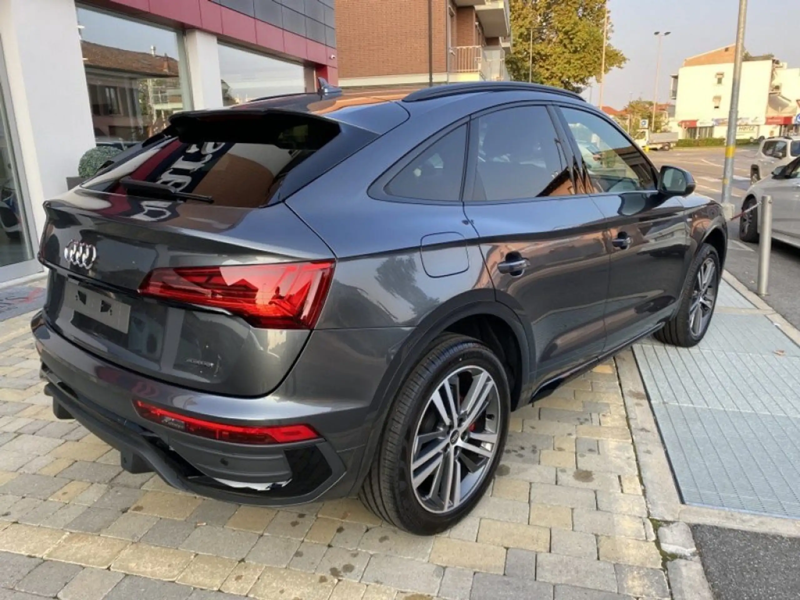 Audi - Q5