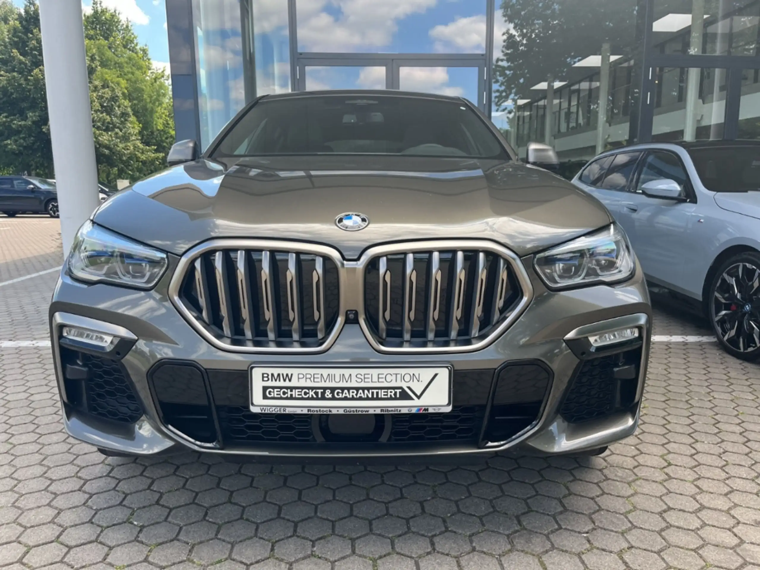 BMW - X6