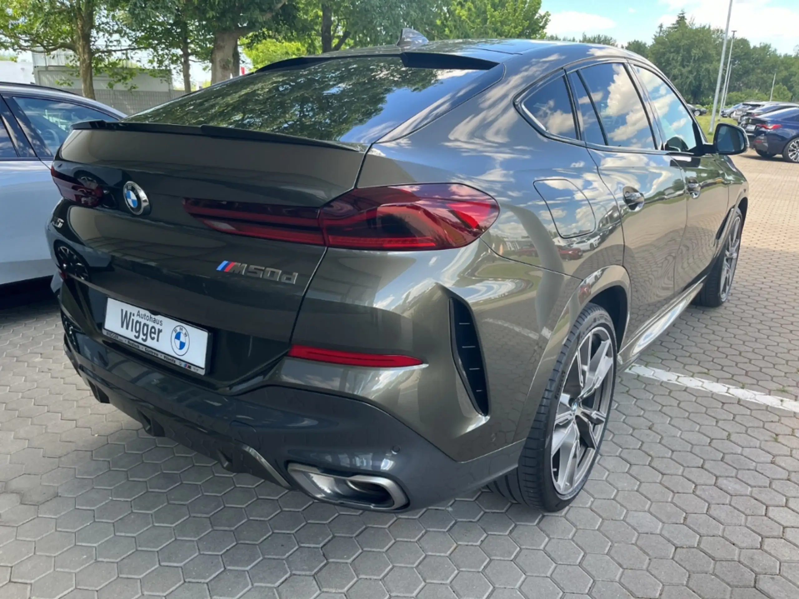 BMW - X6