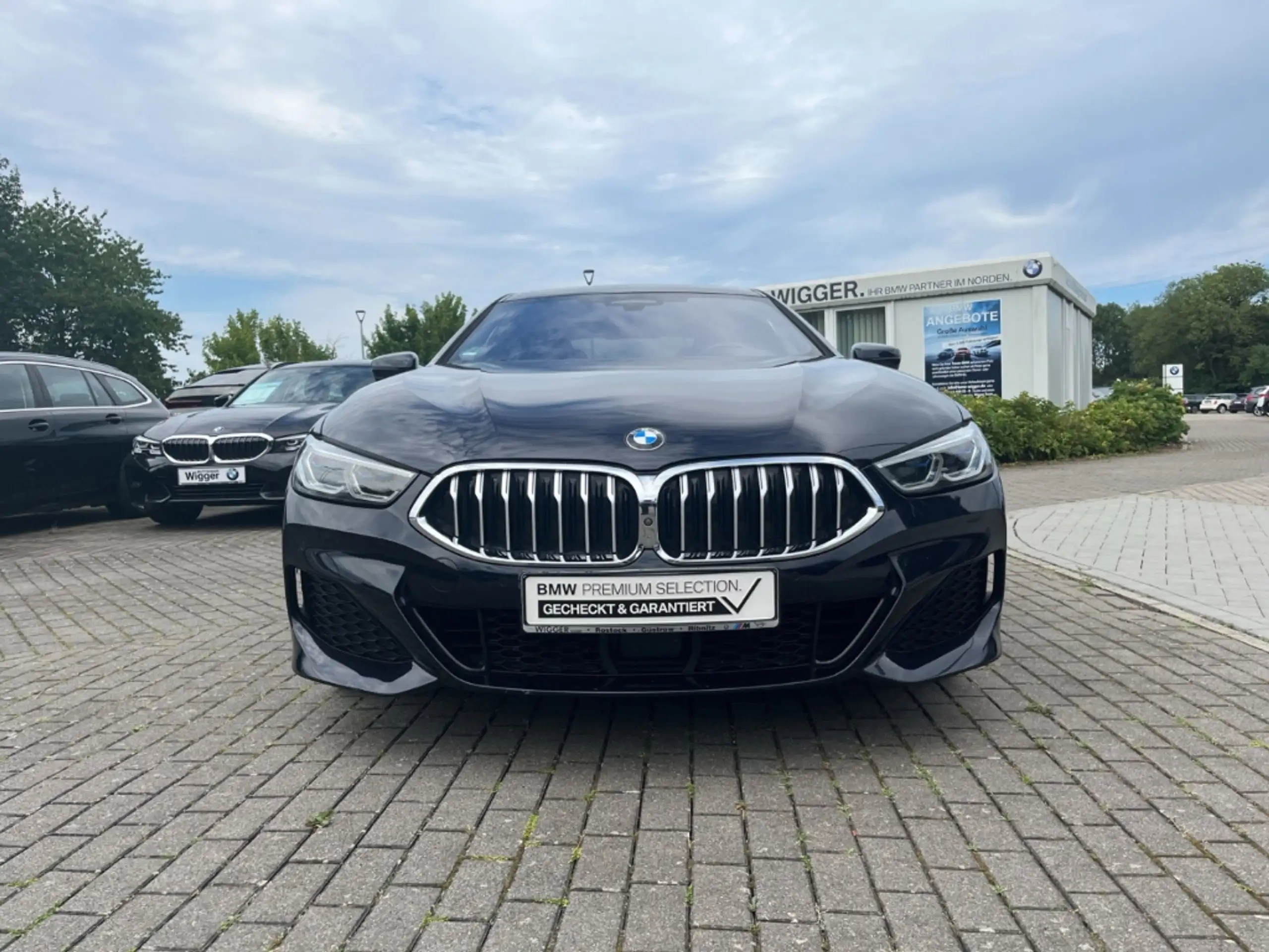 BMW - 840