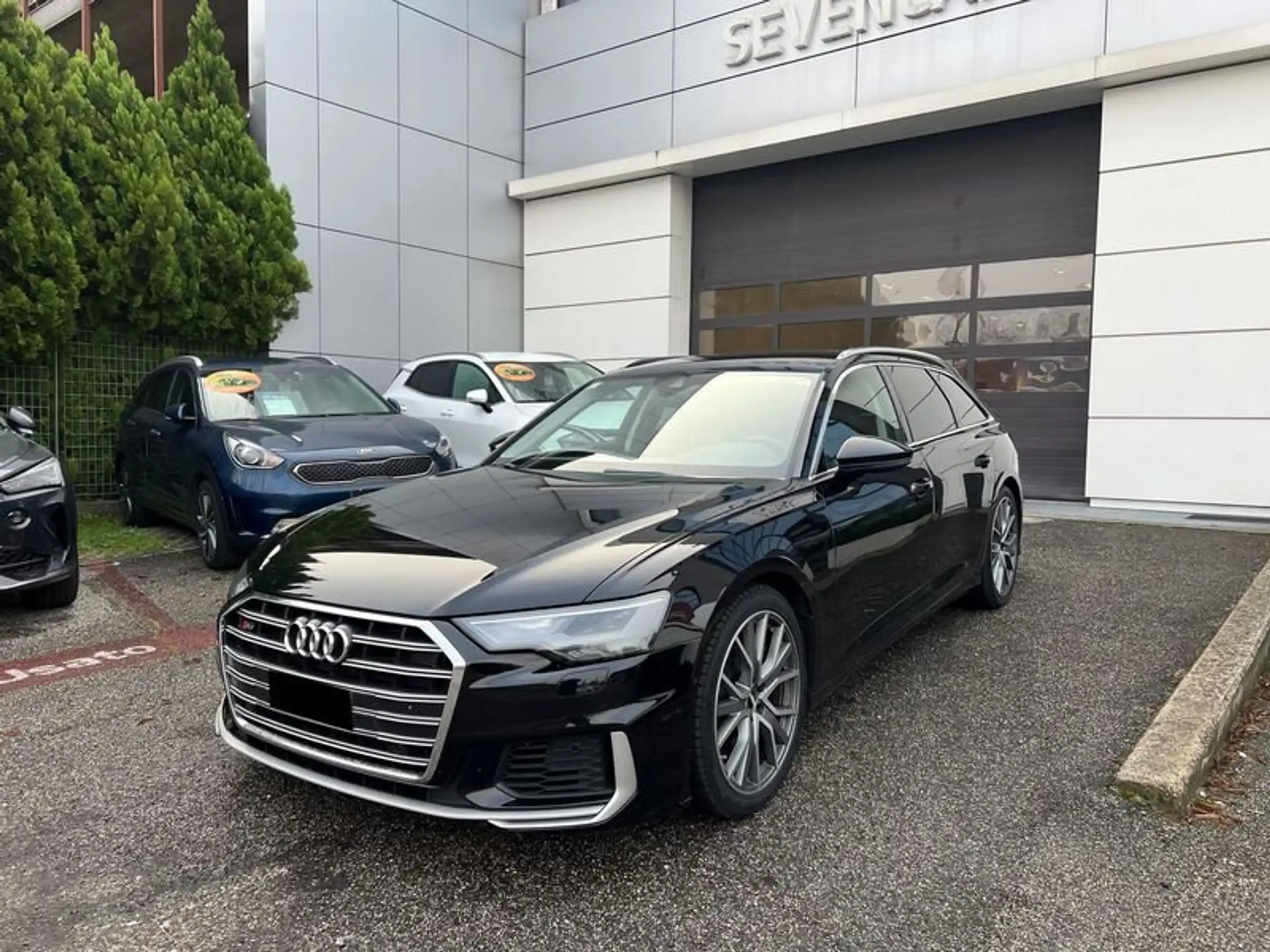 Audi - A6