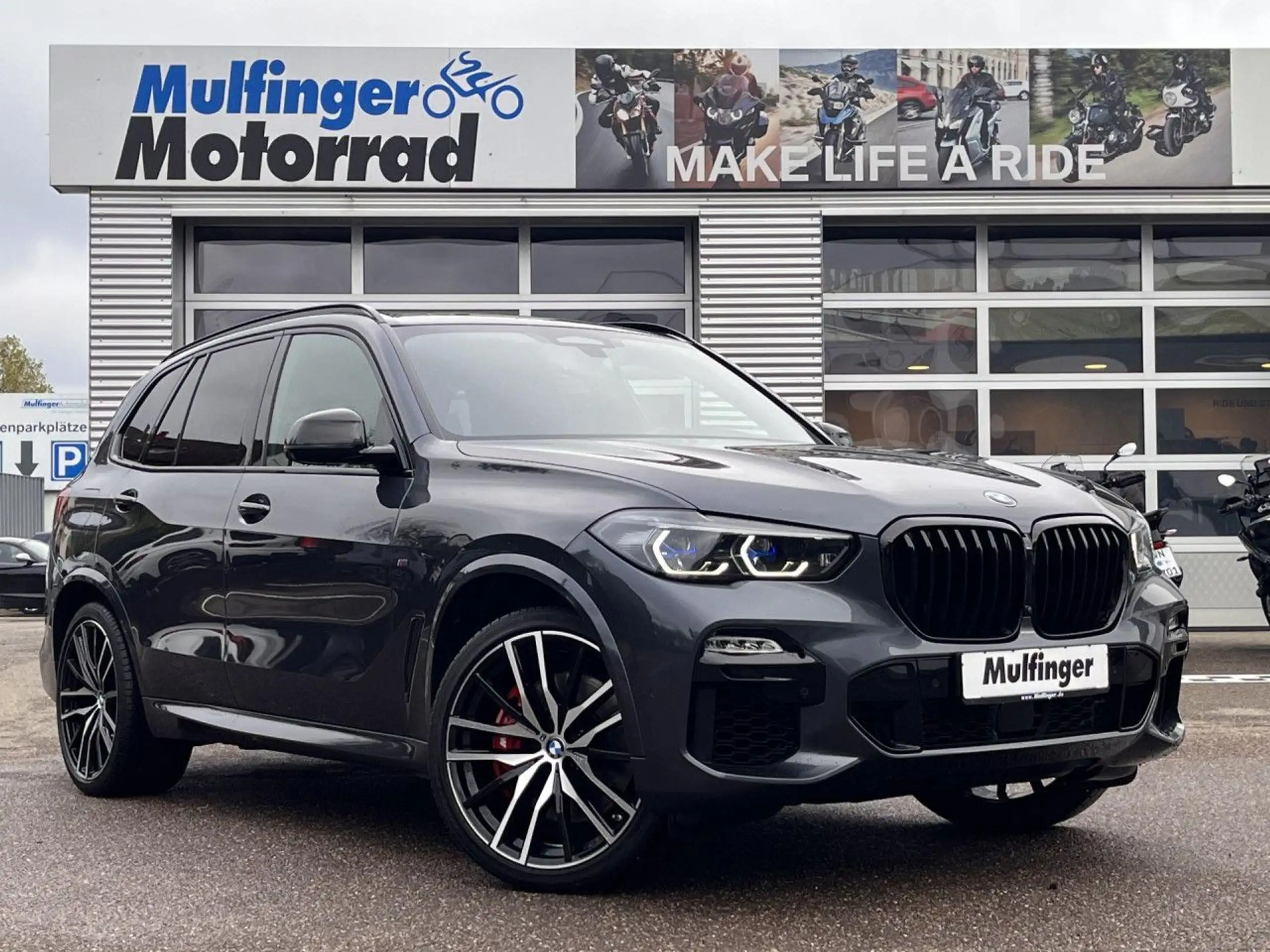 BMW - X5 M