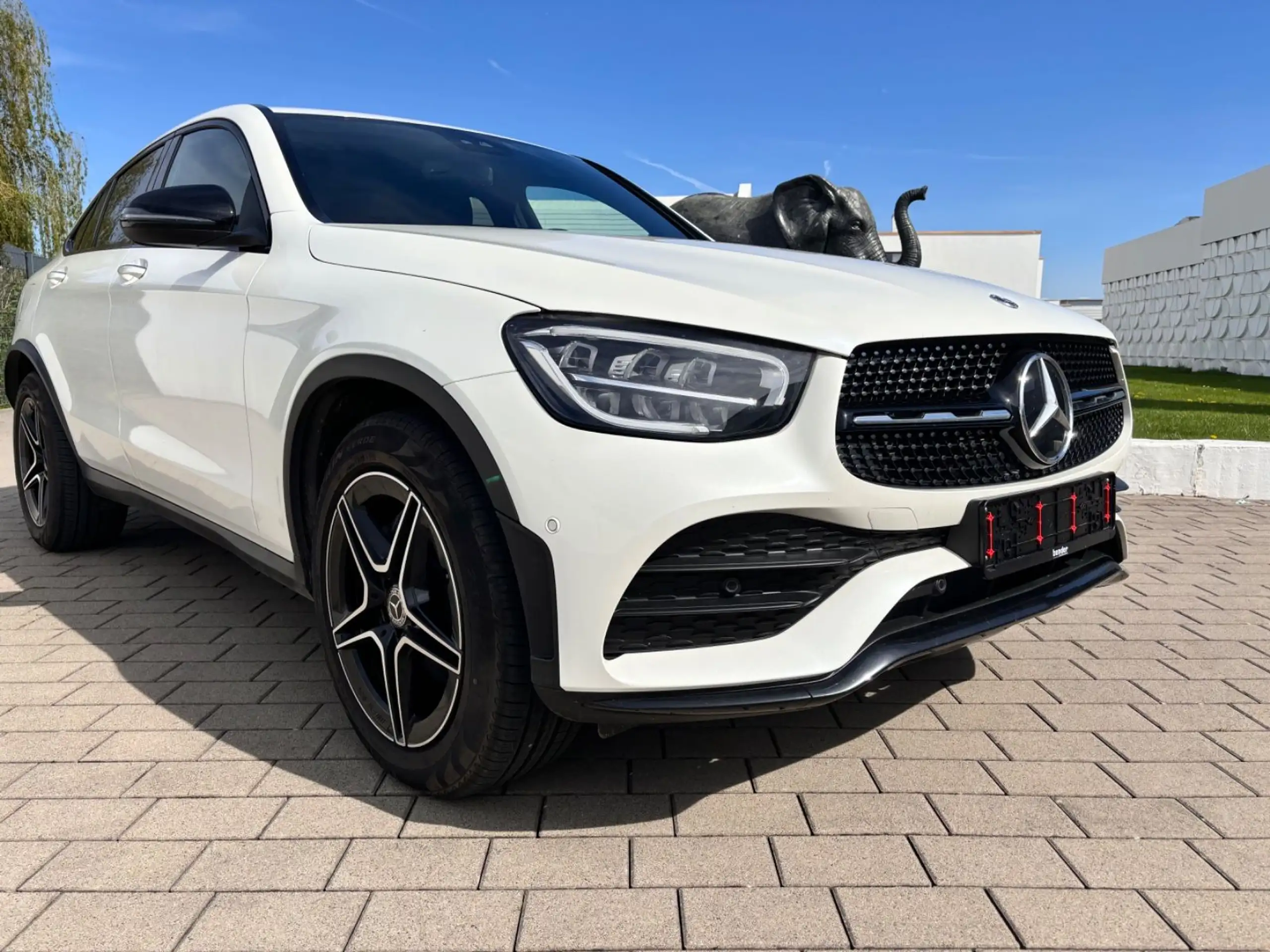 Mercedes-Benz - GLC 300