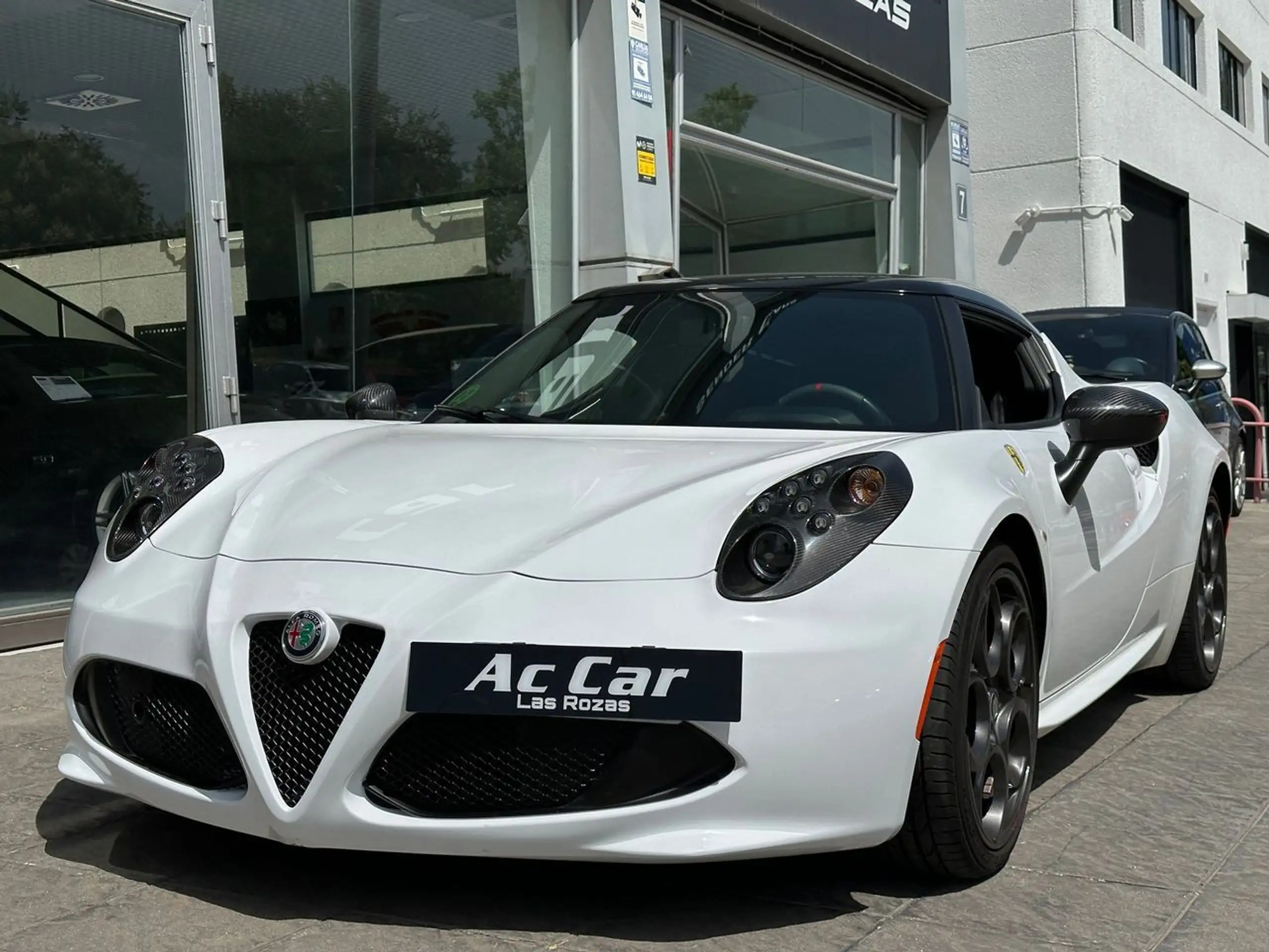 Alfa Romeo - 4C