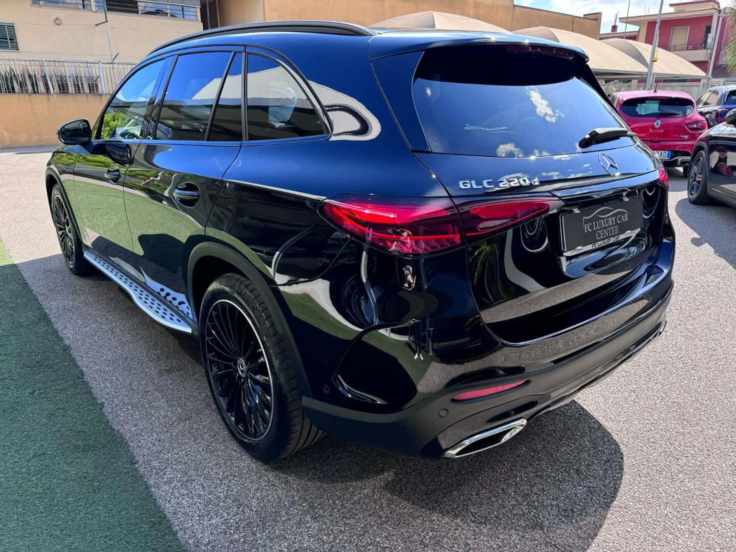 Mercedes-Benz - GLC 220