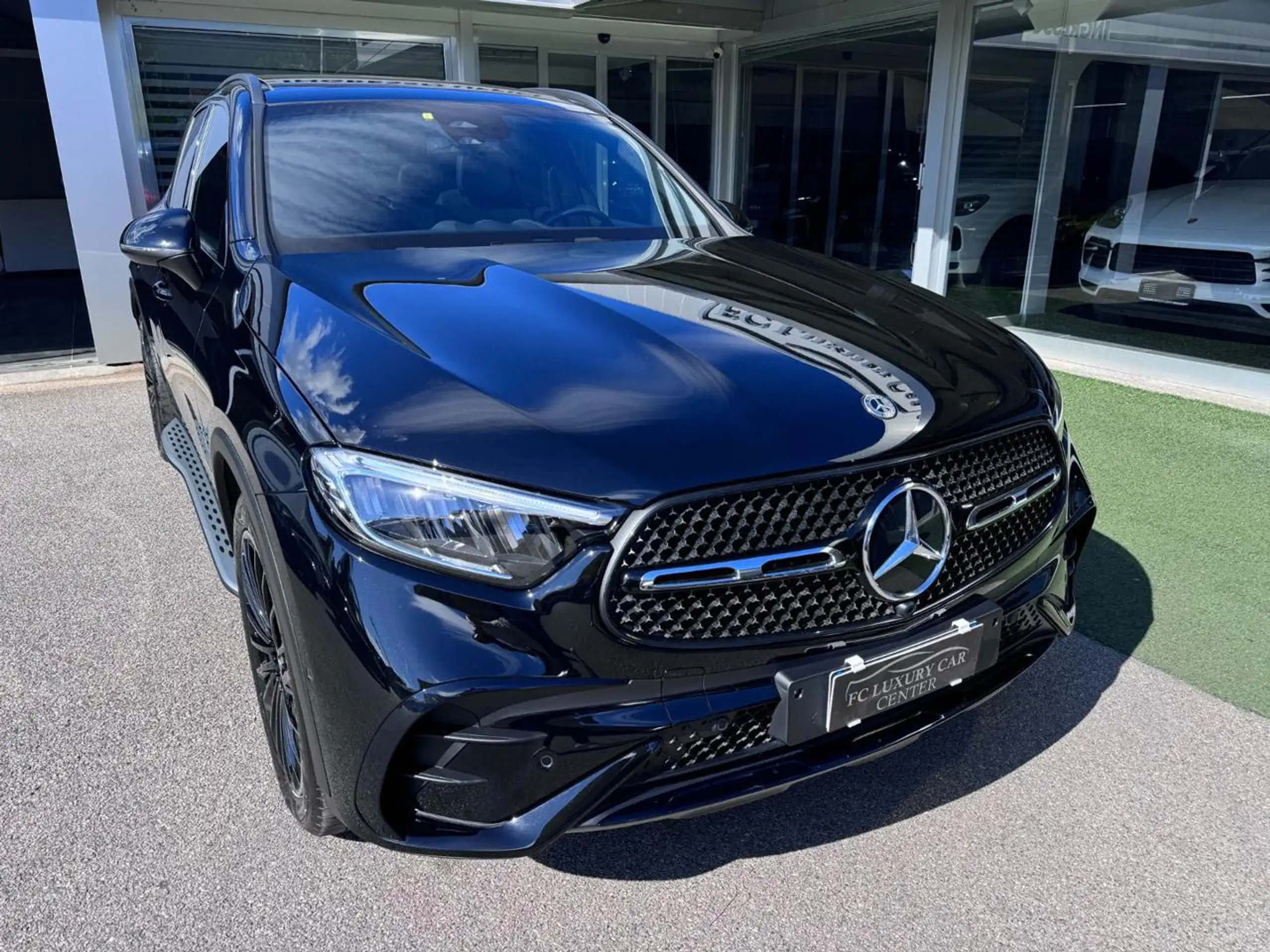 Mercedes-Benz - GLC 220