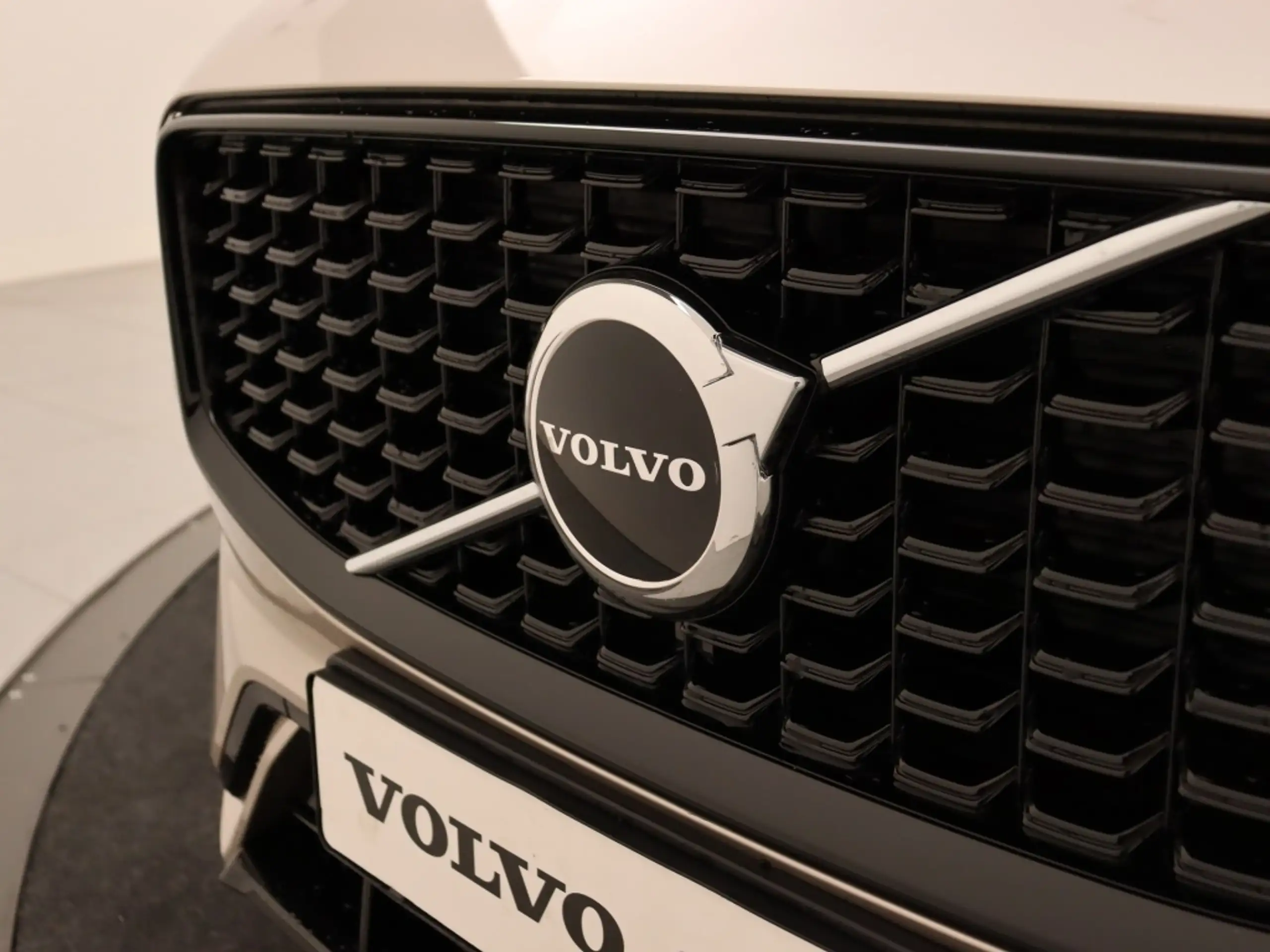 Volvo - XC60