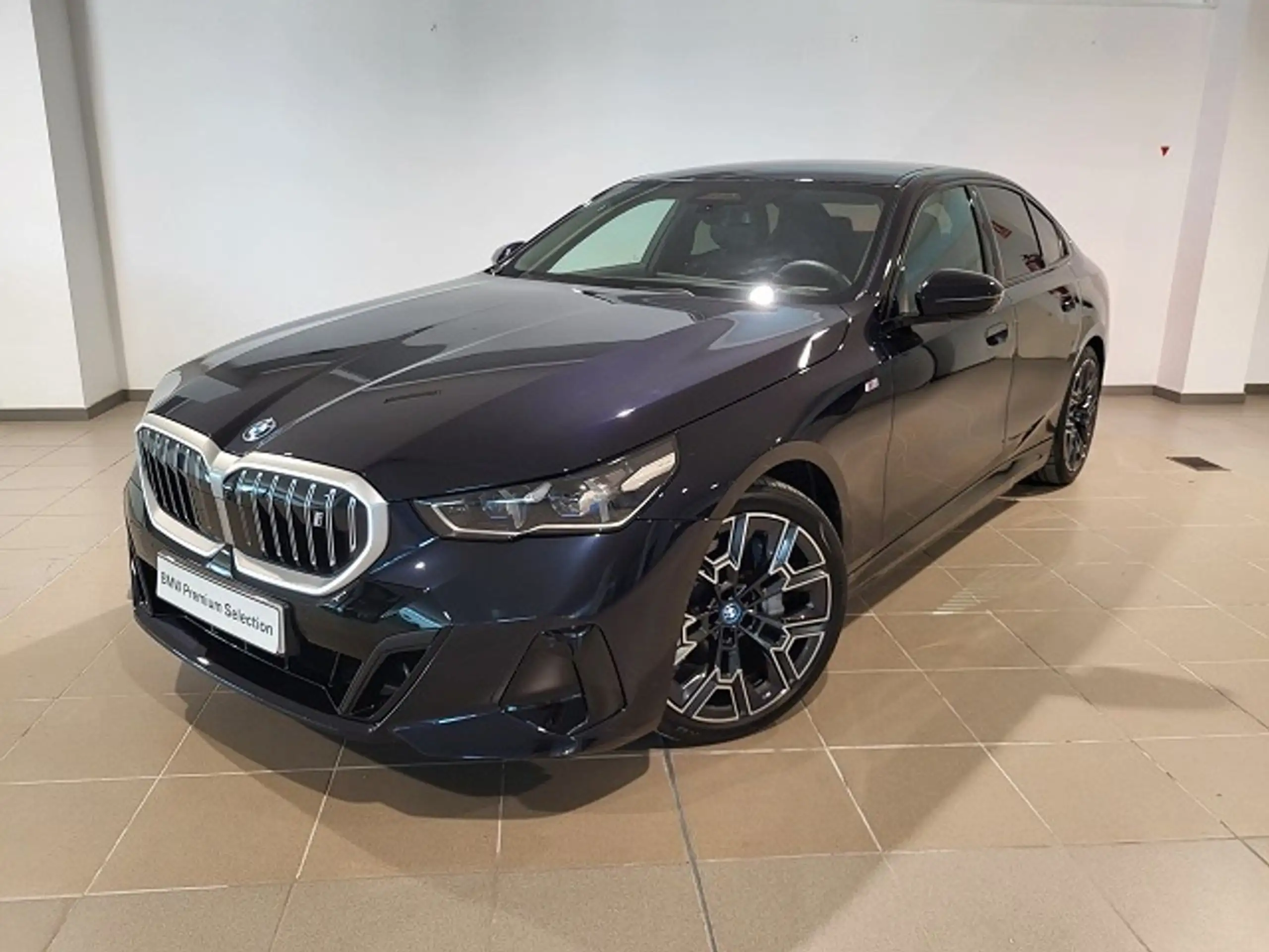 BMW i5 2024