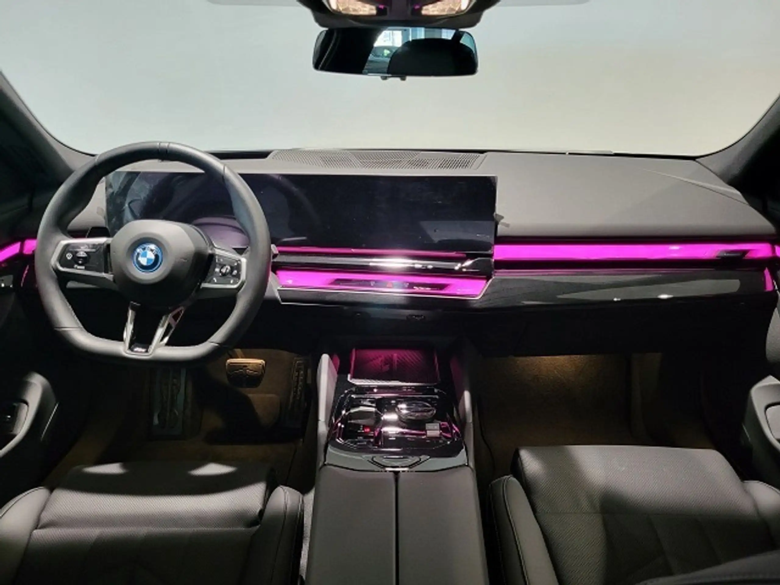 BMW - i5