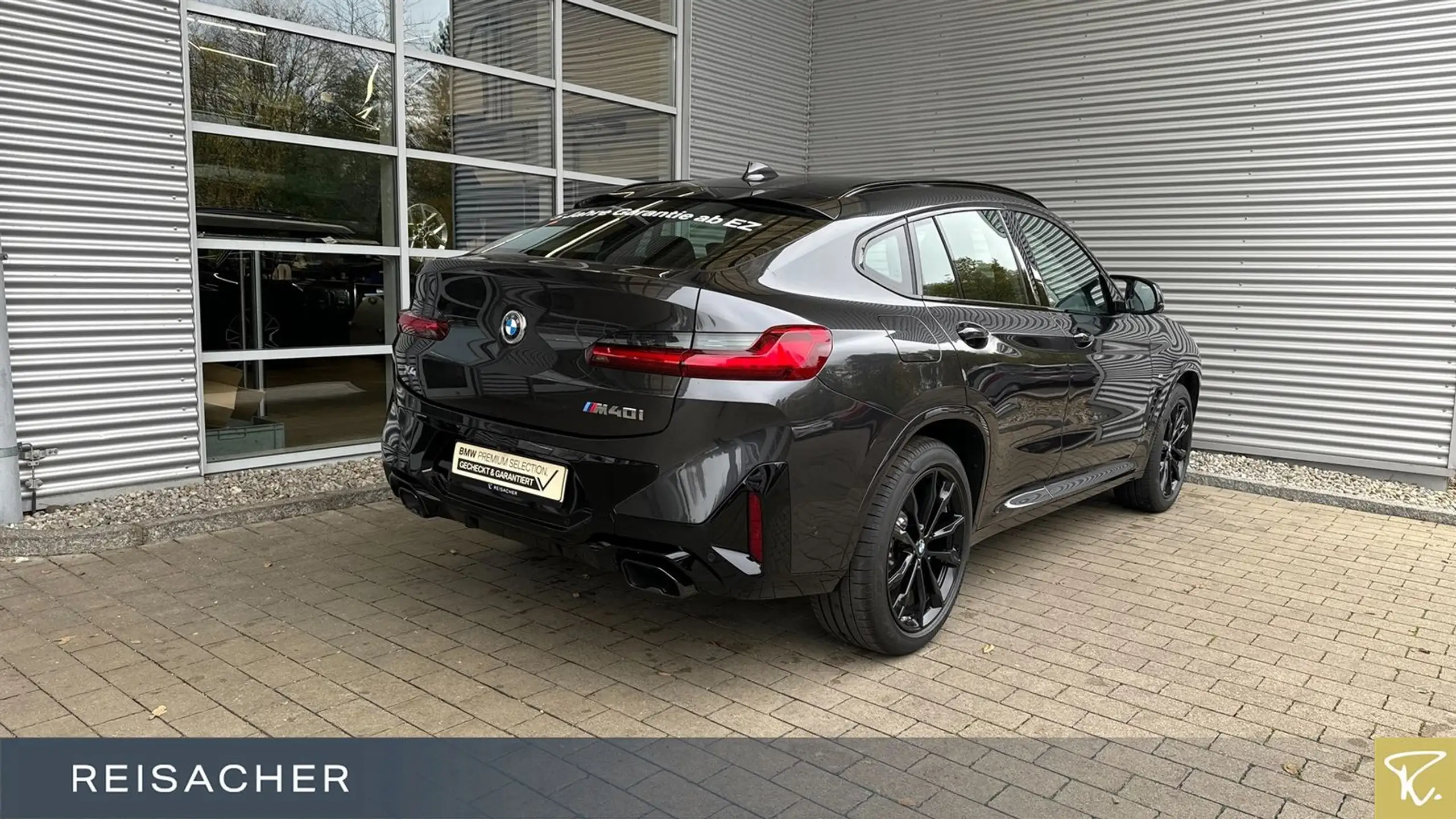 BMW - X4 M