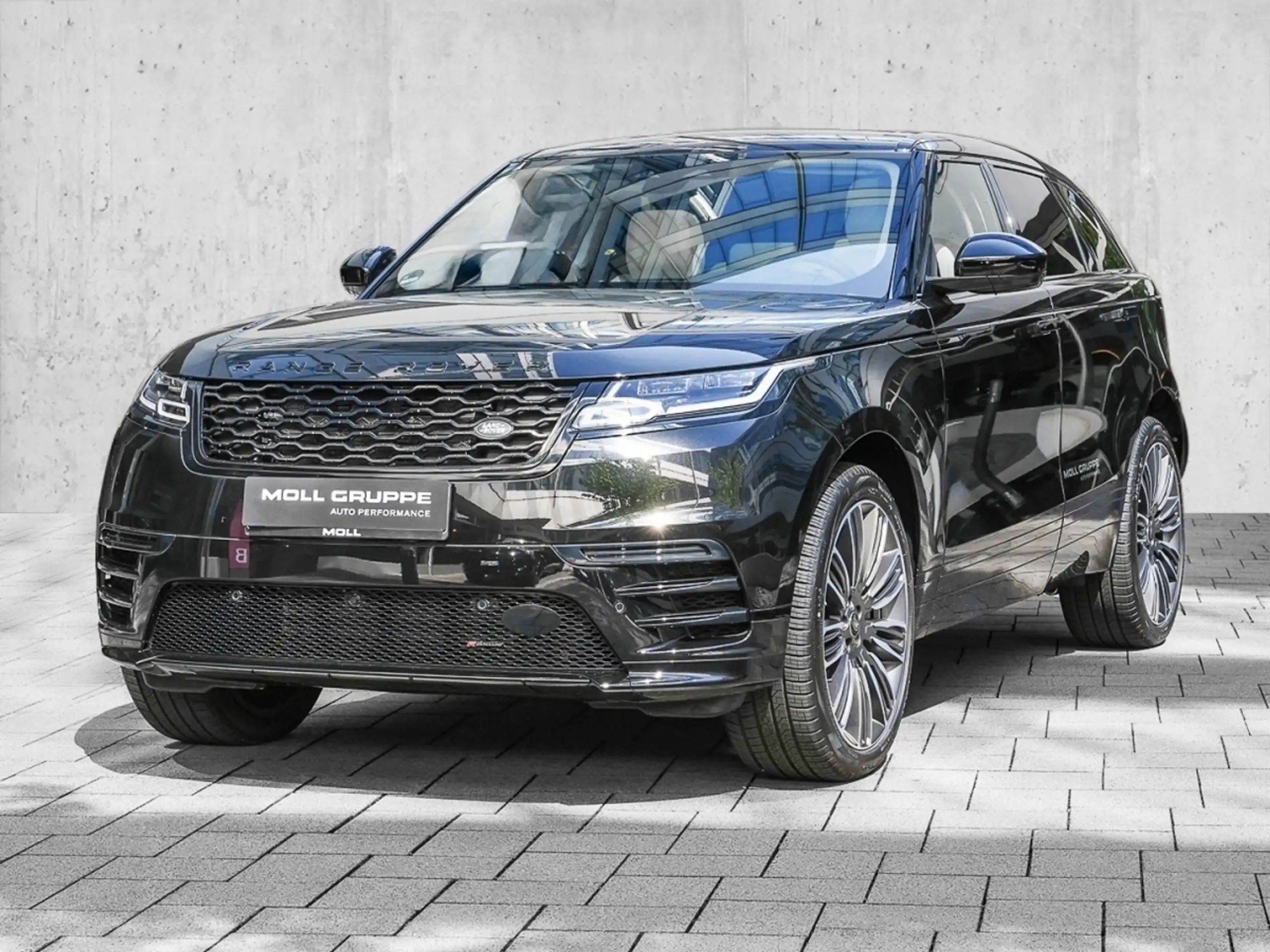 Land Rover - Range Rover Velar