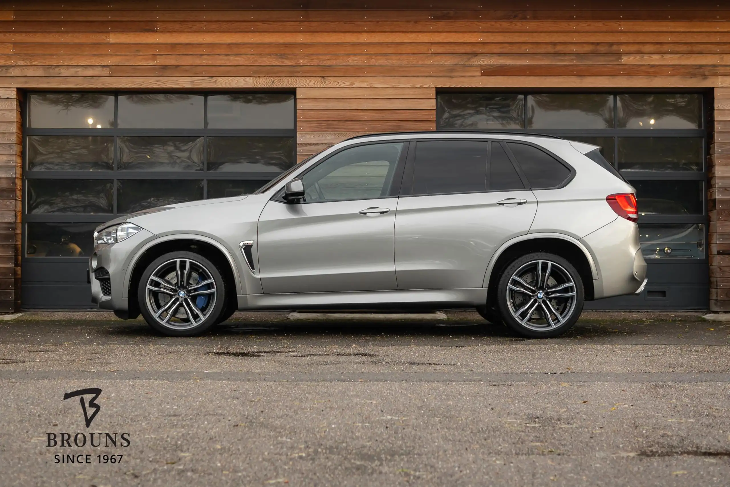 BMW - X5 M