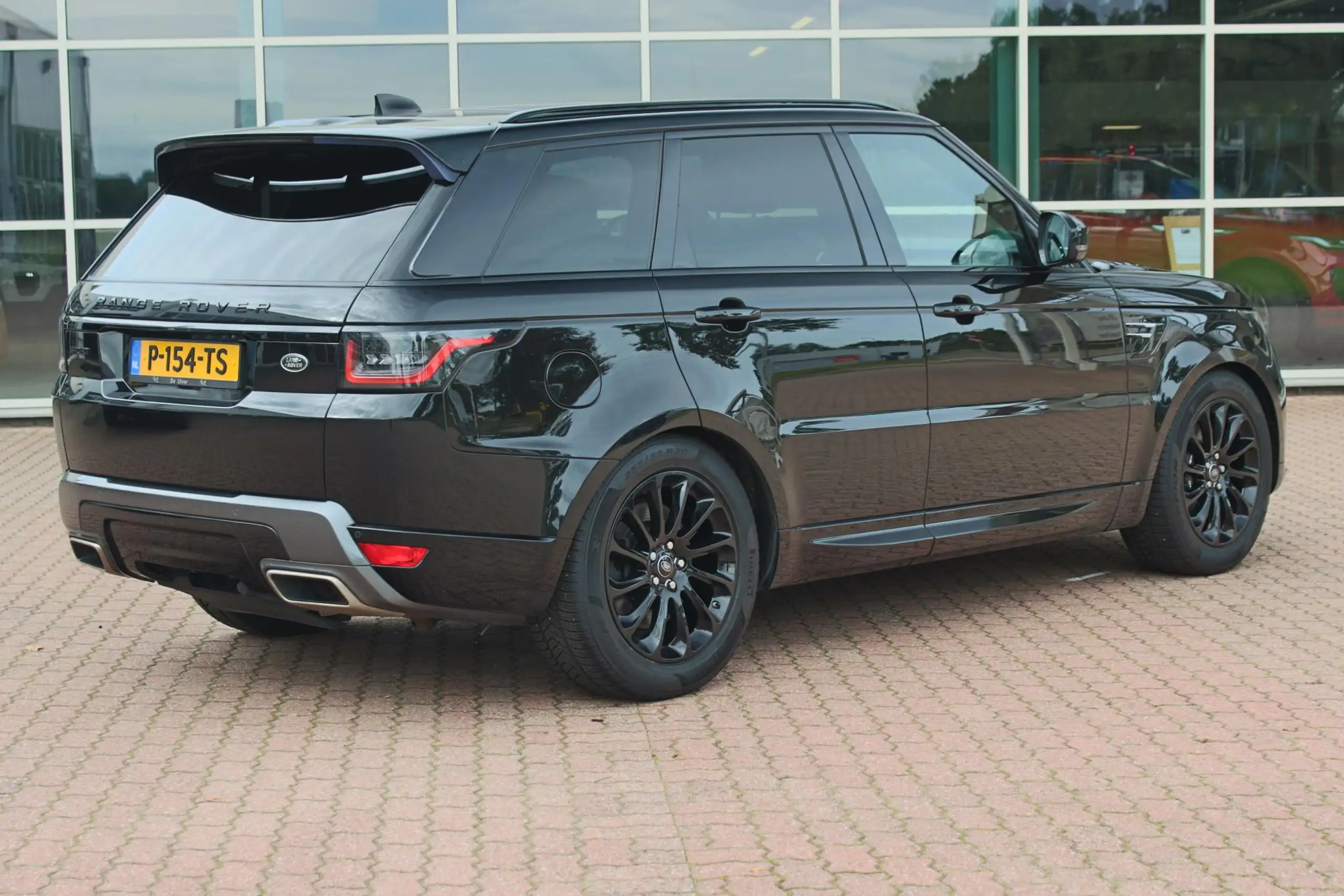 Land Rover - Range Rover Sport