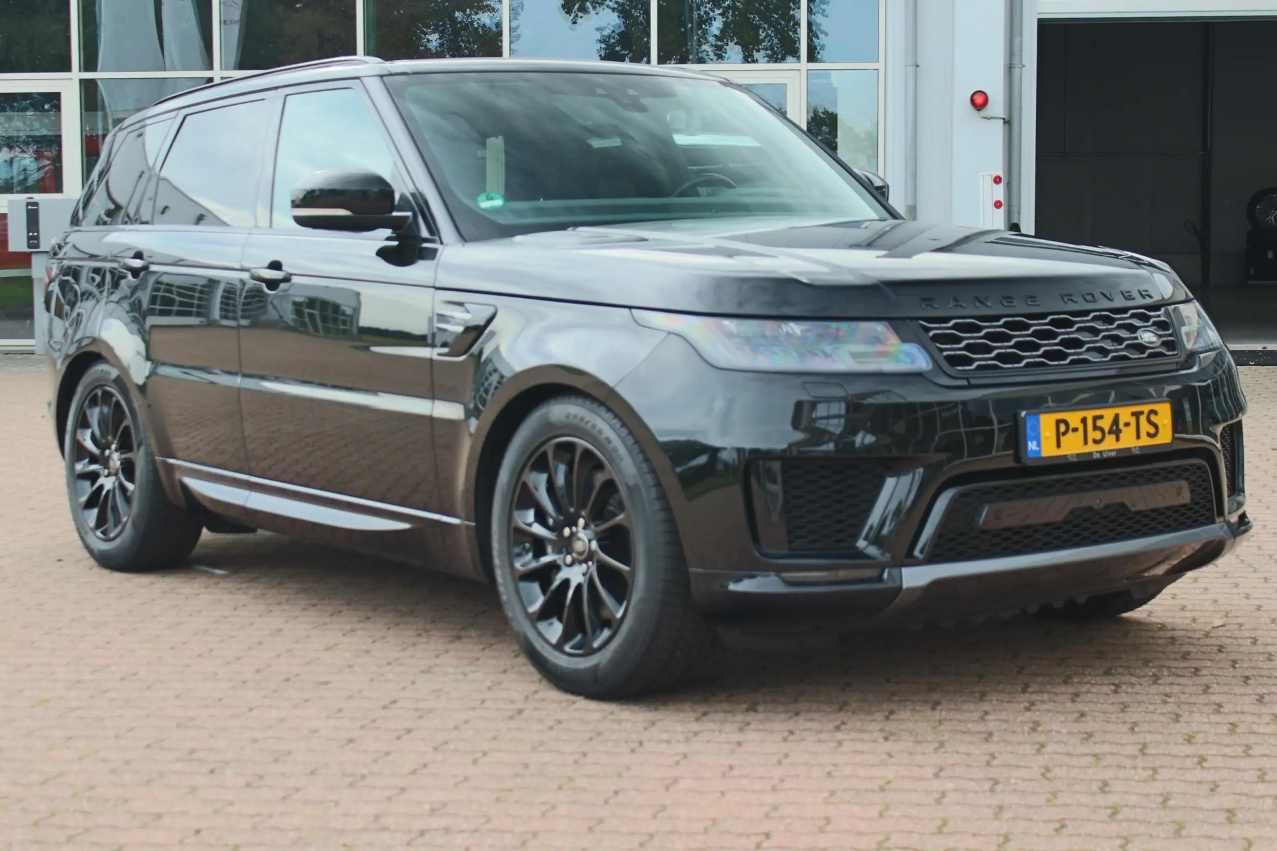 Land Rover - Range Rover Sport